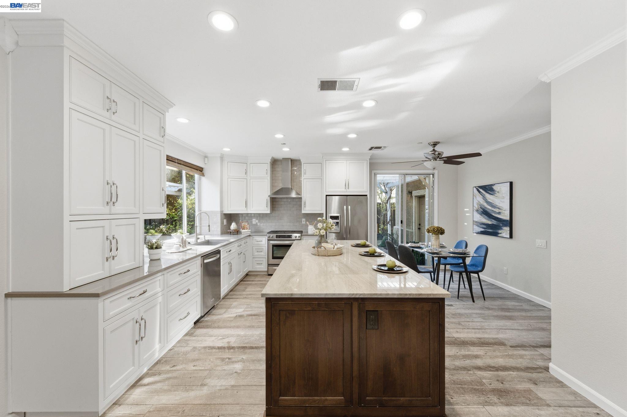 Detail Gallery Image 14 of 58 For 1548 Klondike Pl, Livermore,  CA 94550 - 5 Beds | 3 Baths