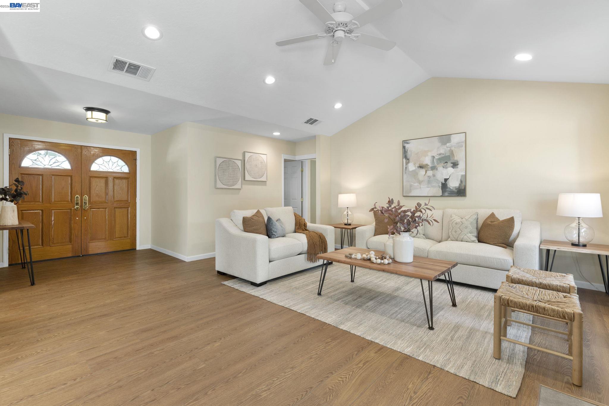 Detail Gallery Image 7 of 47 For 733 Mayview Way, Livermore,  CA 94550 - 5 Beds | 2 Baths