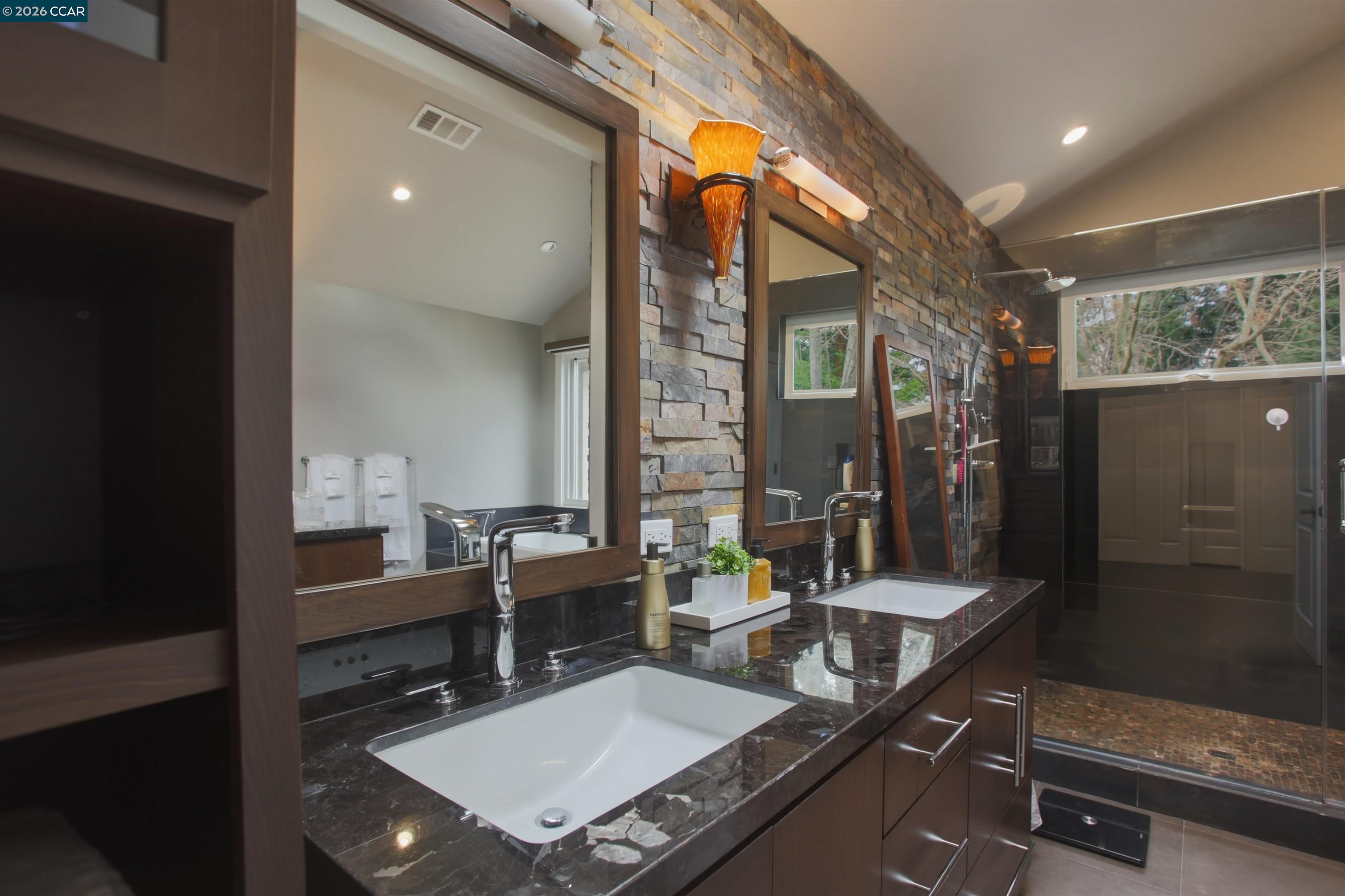 Detail Gallery Image 18 of 35 For 181 Alegra Ln, Walnut Creek,  CA 94598 - 6 Beds | 5/1 Baths