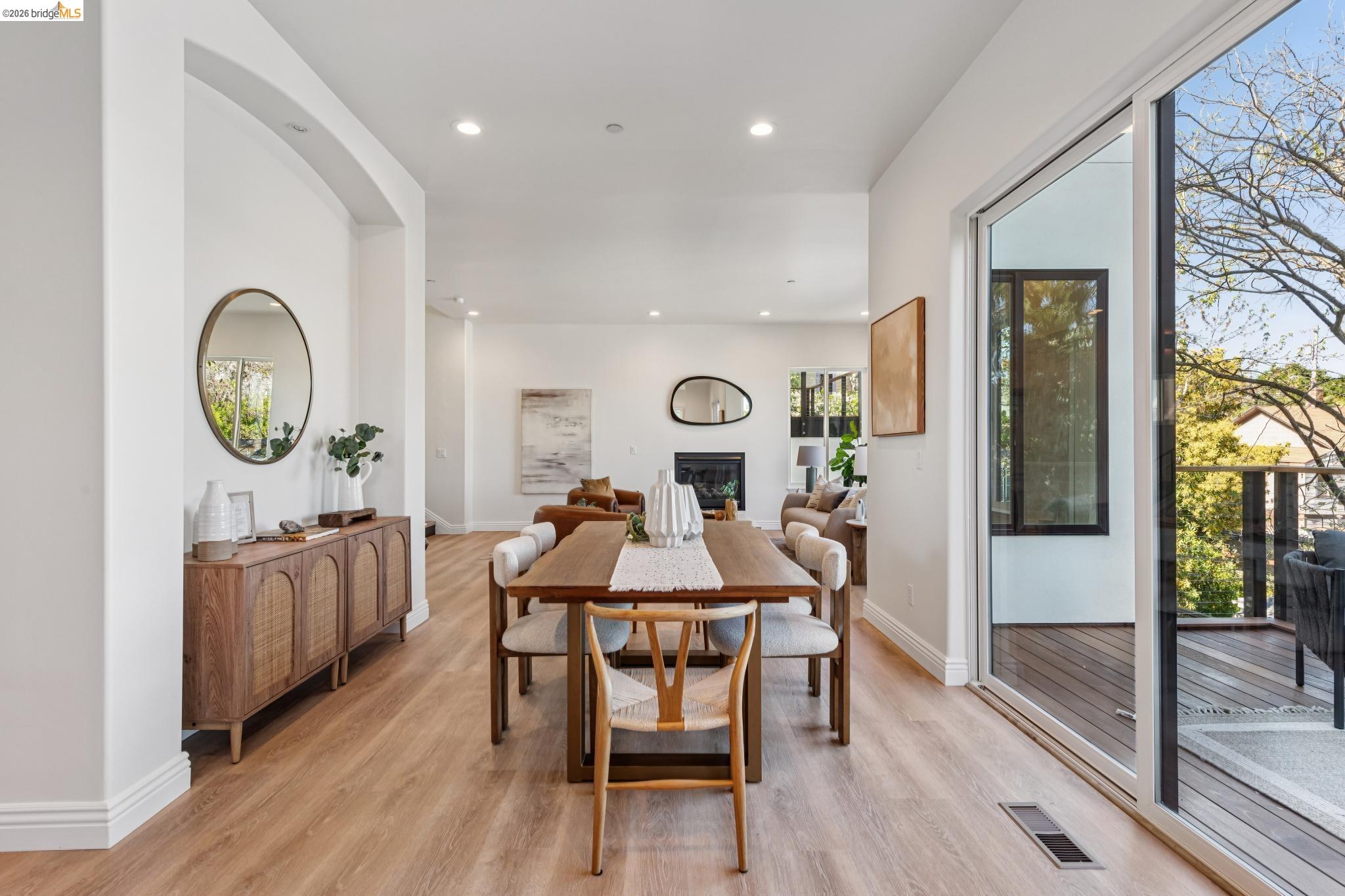 Detail Gallery Image 26 of 46 For 312 Golden Gate Ave, Richmond,  CA 94801 - 6 Beds | 4 Baths