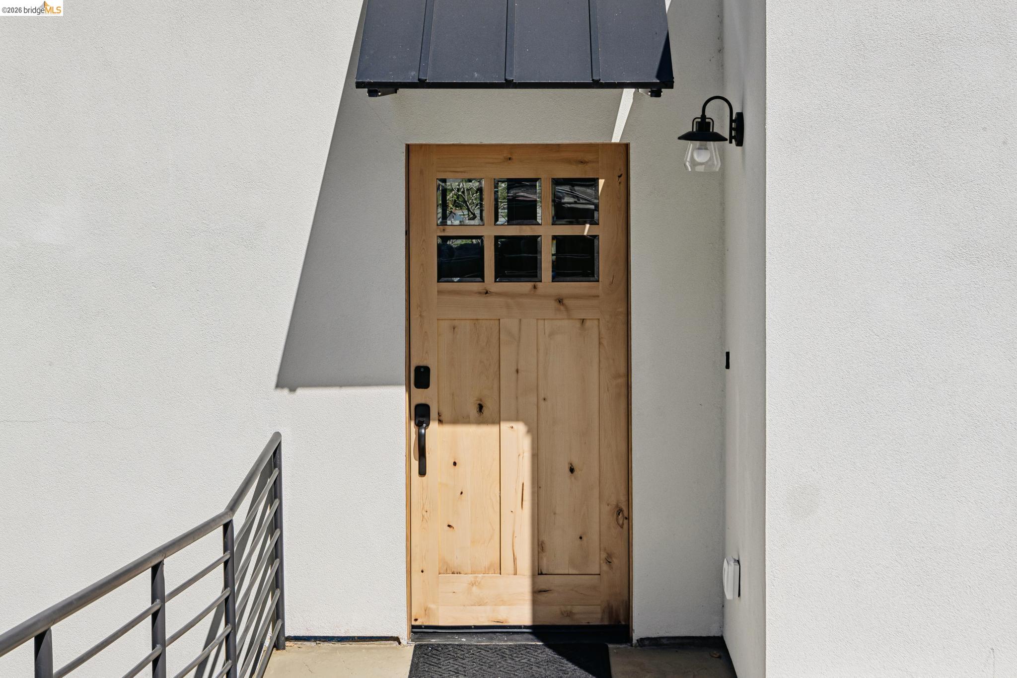 Detail Gallery Image 5 of 46 For 312 Golden Gate Ave, Richmond,  CA 94801 - 6 Beds | 4 Baths