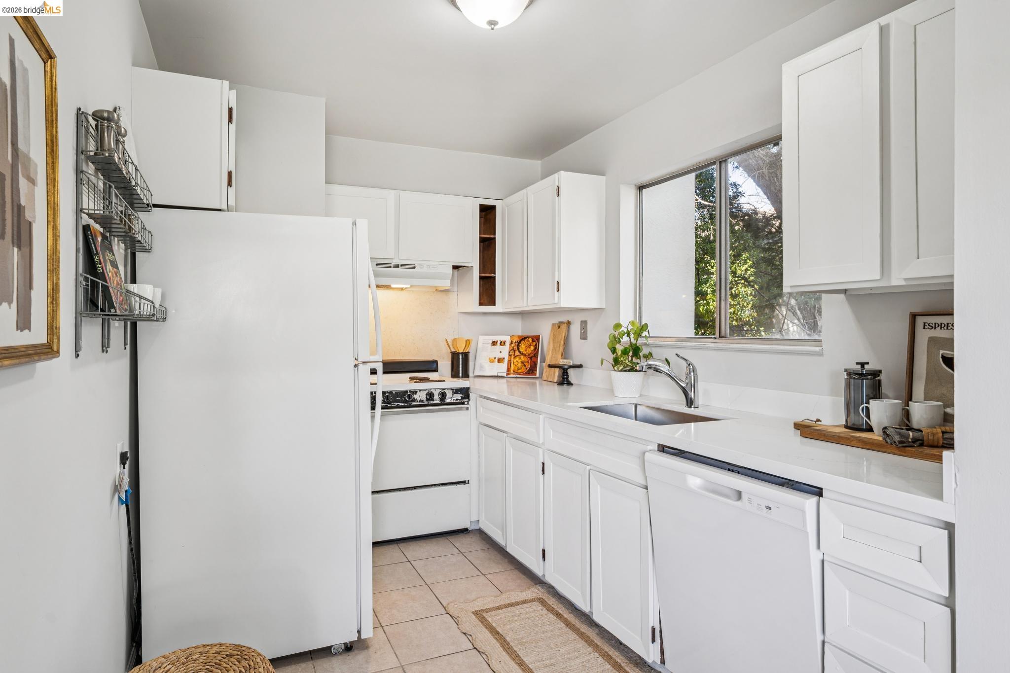 Photo #14: 41128495 Listing: Photo #14