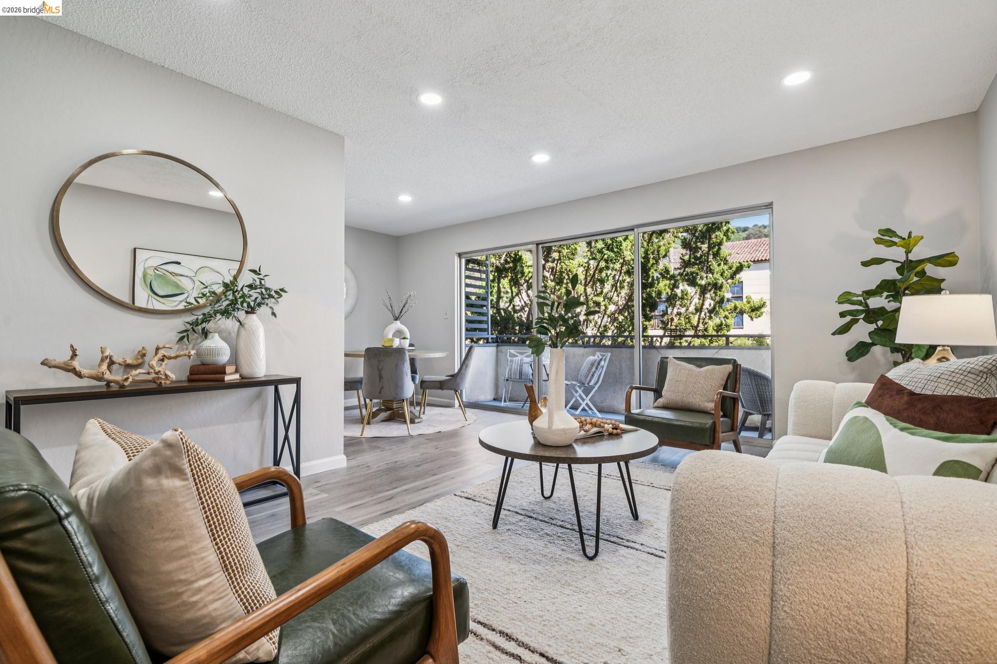 Photo #5: 41128495 Listing: Photo #5