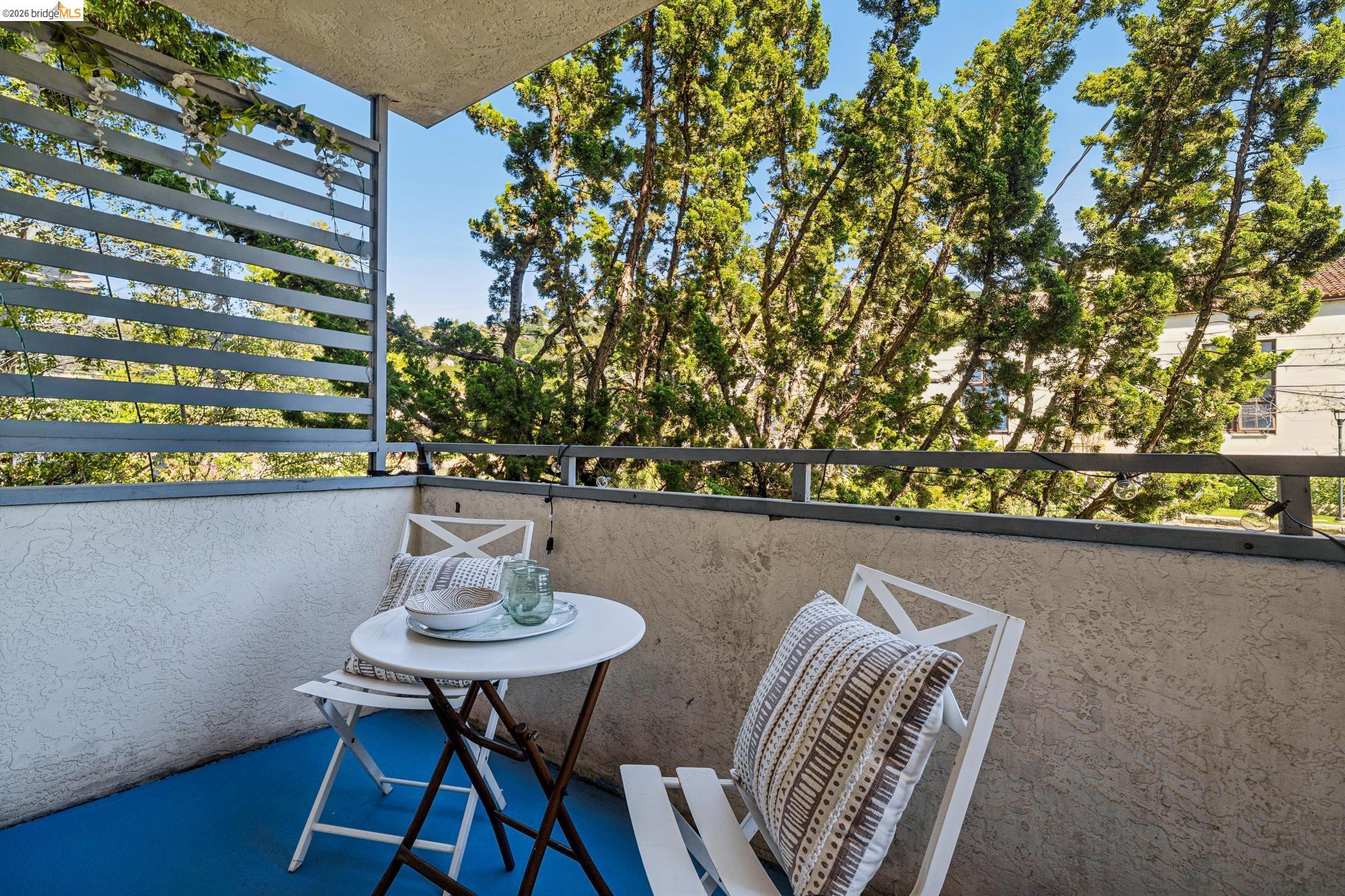 Photo #8: 41128495 Listing: Photo #8