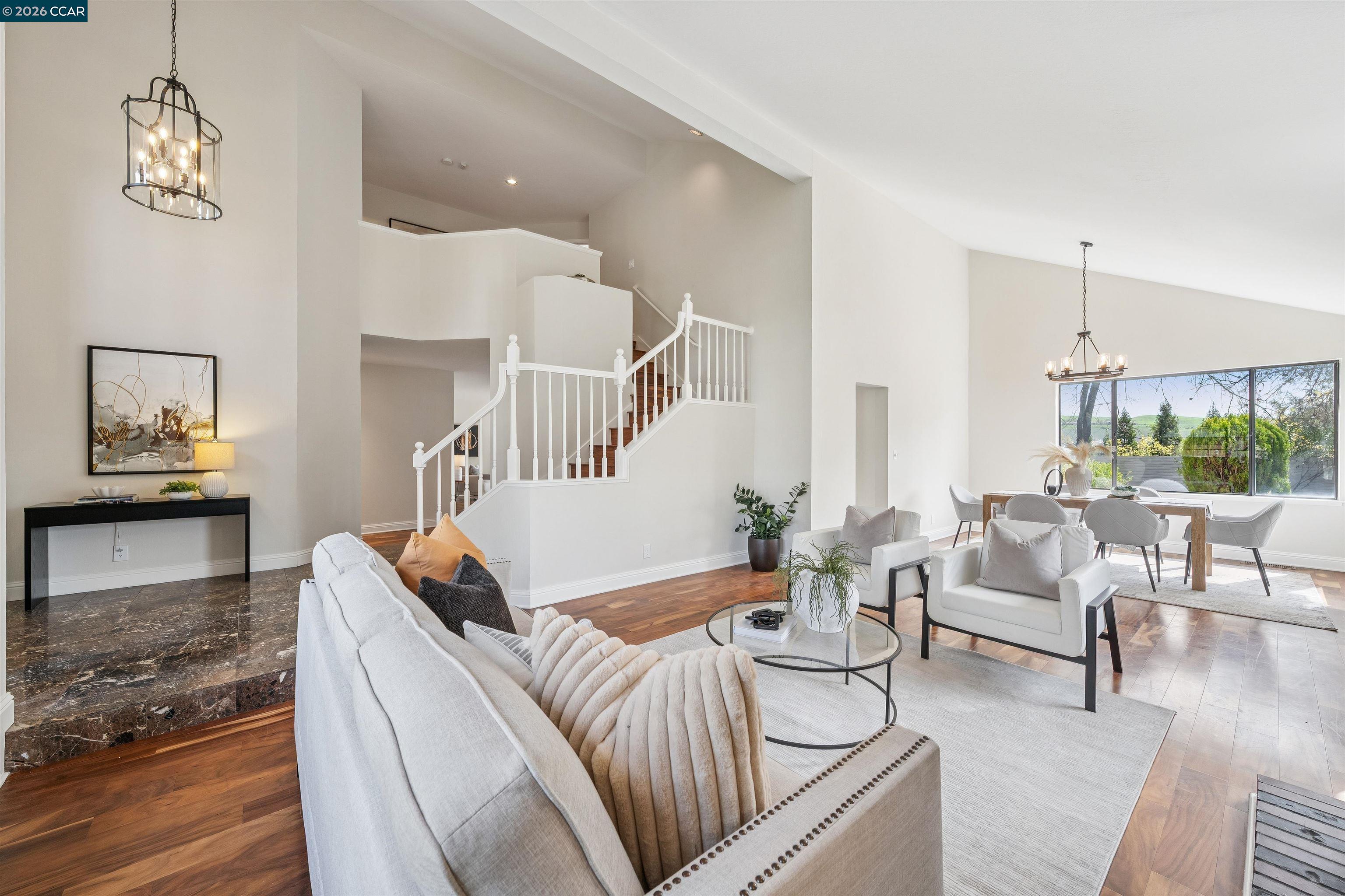 Detail Gallery Image 13 of 60 For 140 Cottonwood Ln, Danville,  CA 94506 - 5 Beds | 3 Baths