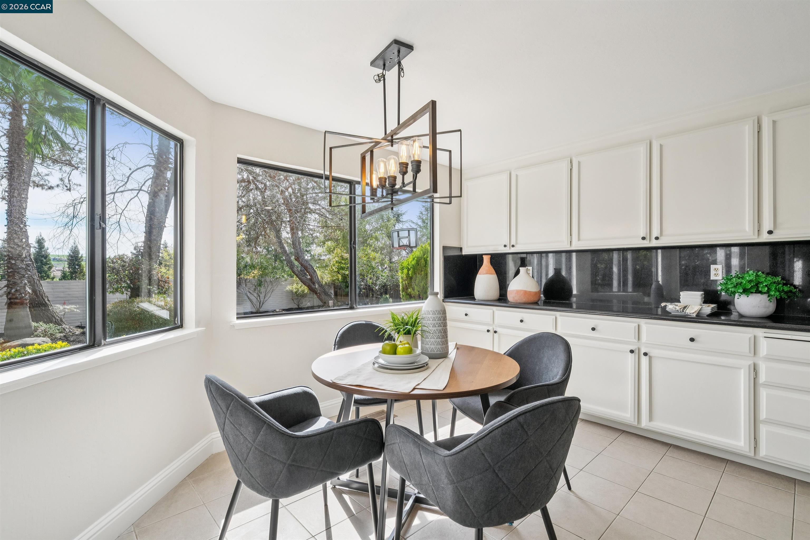 Detail Gallery Image 19 of 60 For 140 Cottonwood Ln, Danville,  CA 94506 - 5 Beds | 3 Baths