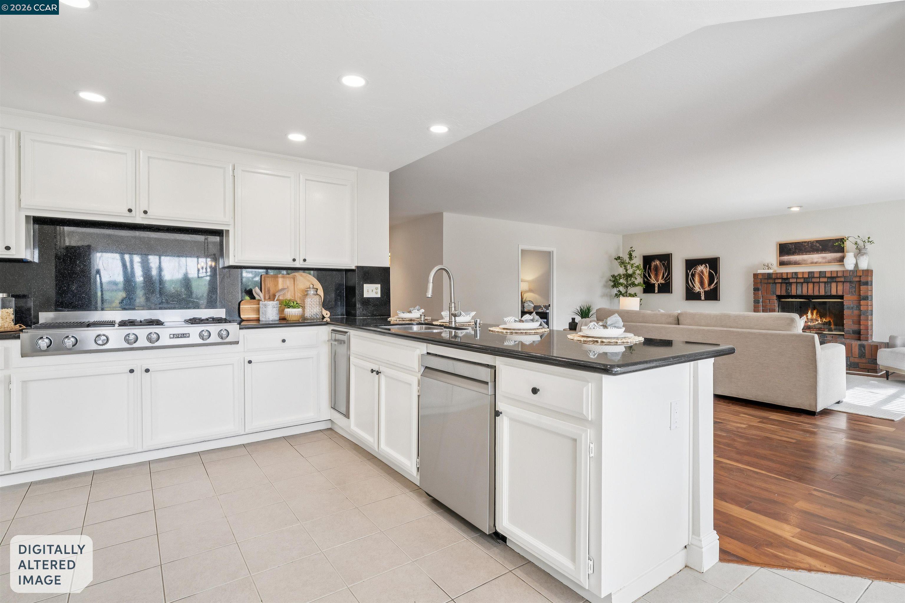 Detail Gallery Image 20 of 60 For 140 Cottonwood Ln, Danville,  CA 94506 - 5 Beds | 3 Baths