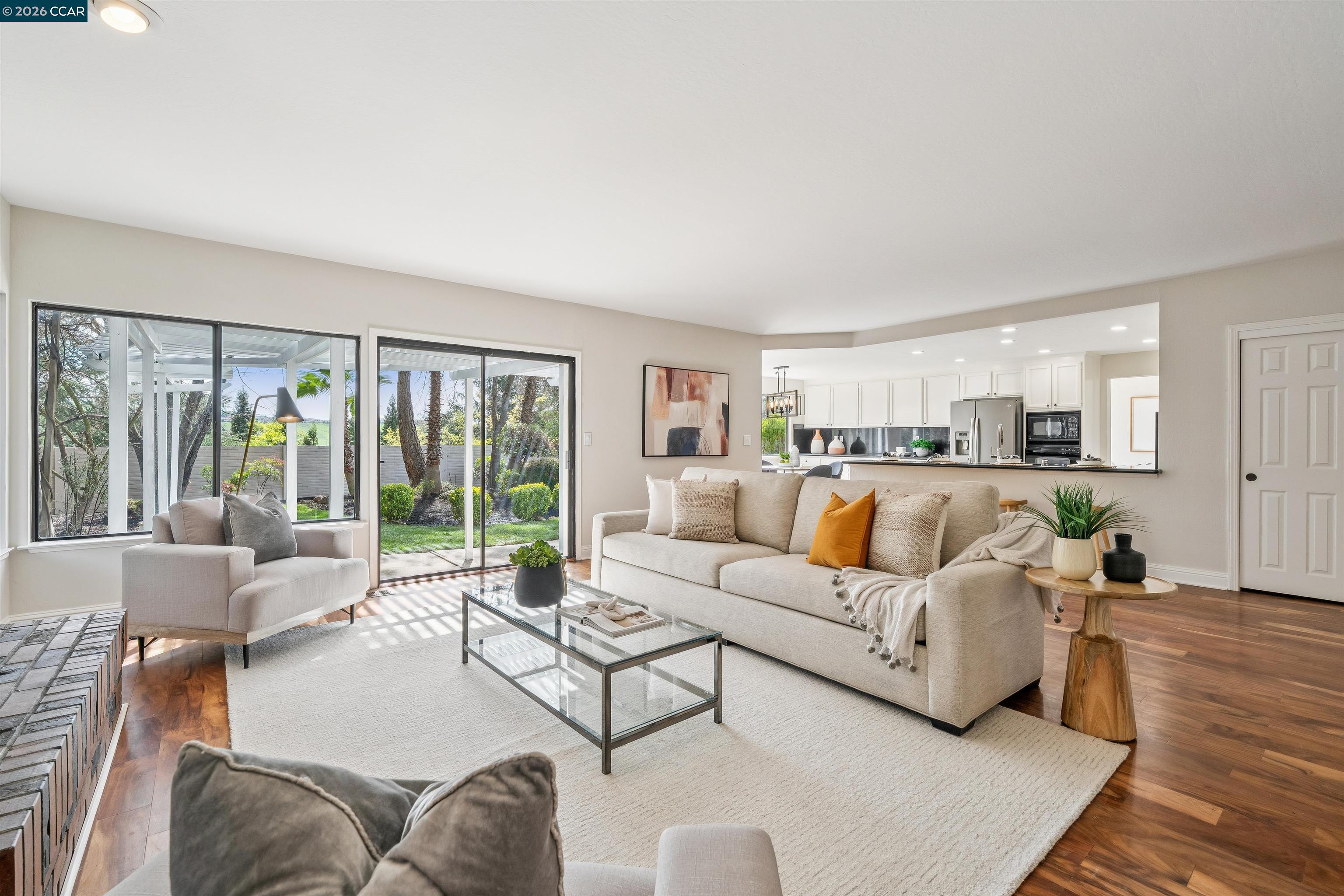 Detail Gallery Image 4 of 60 For 140 Cottonwood Ln, Danville,  CA 94506 - 5 Beds | 3 Baths