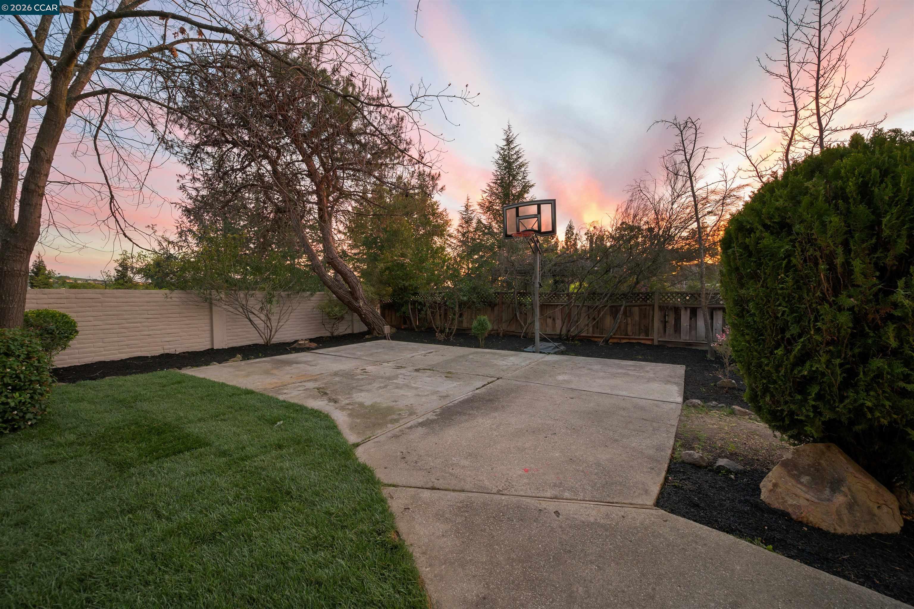 Detail Gallery Image 58 of 60 For 140 Cottonwood Ln, Danville,  CA 94506 - 5 Beds | 3 Baths