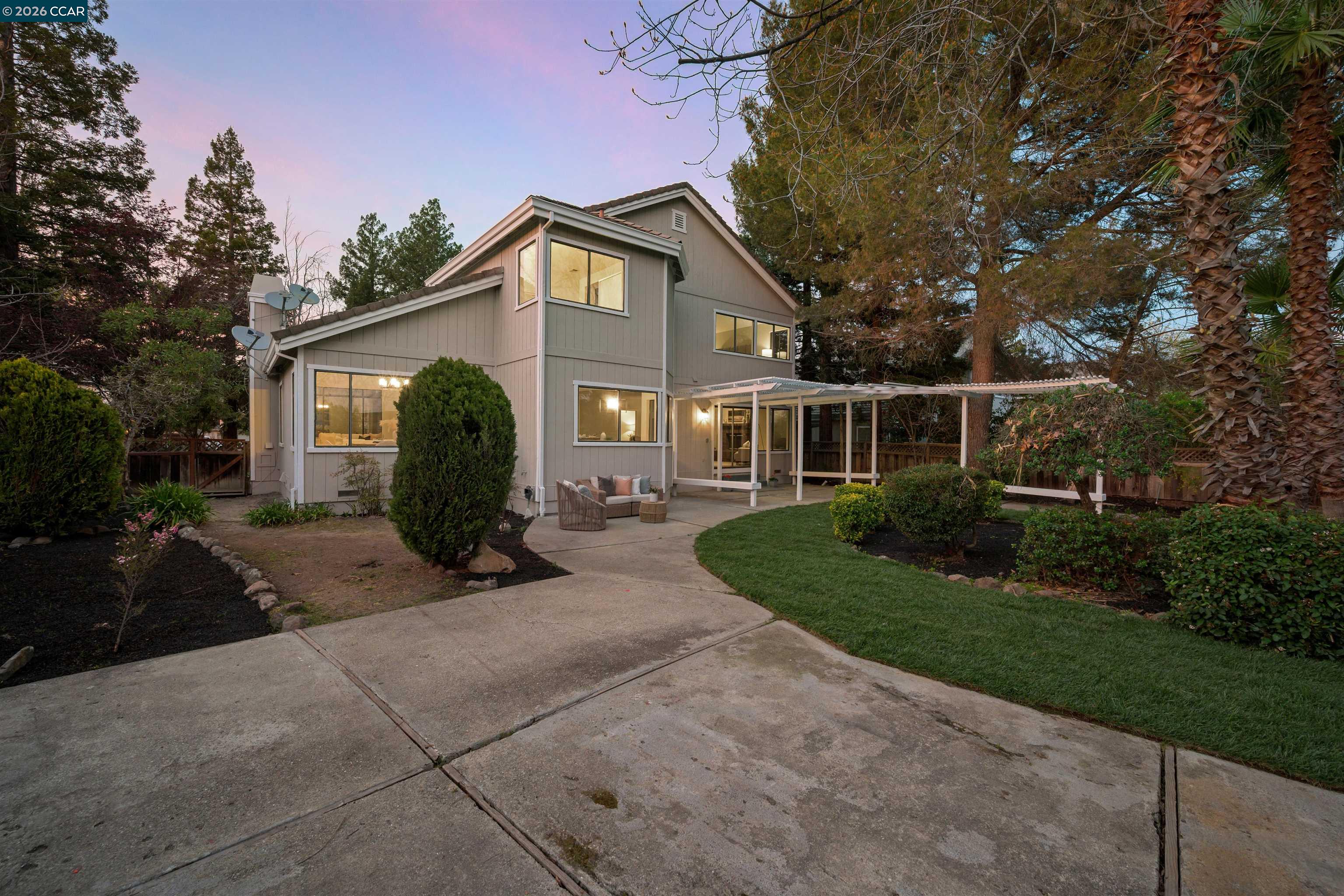 Detail Gallery Image 60 of 60 For 140 Cottonwood Ln, Danville,  CA 94506 - 5 Beds | 3 Baths