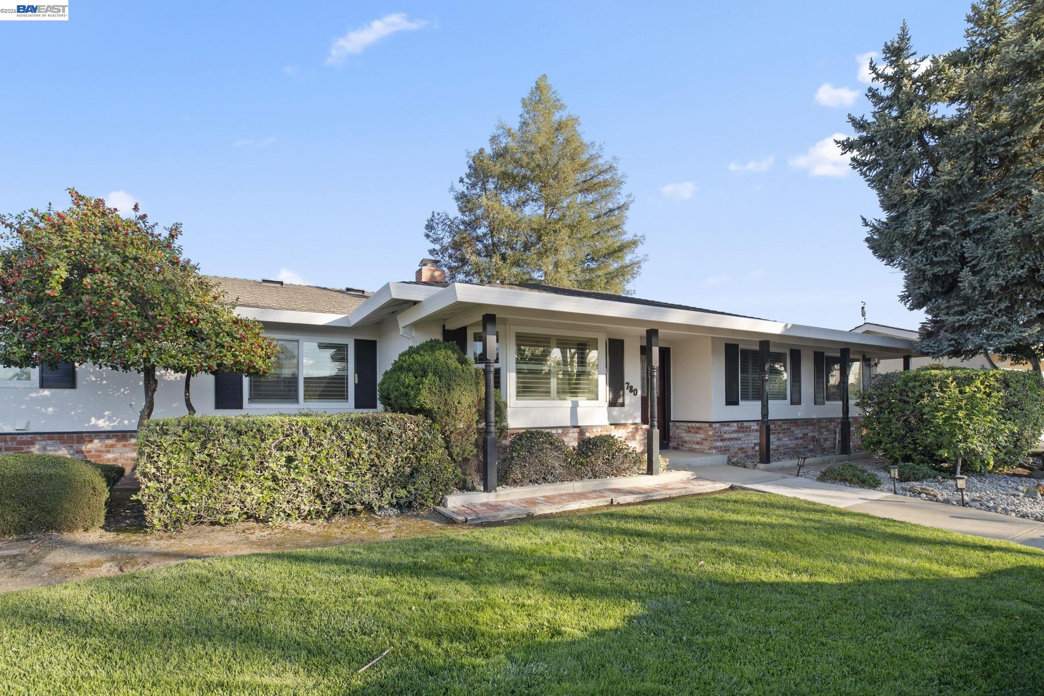 Detail Gallery Image 3 of 52 For 780 Terry Ln, Livermore,  CA 94550 - 3 Beds | 2 Baths