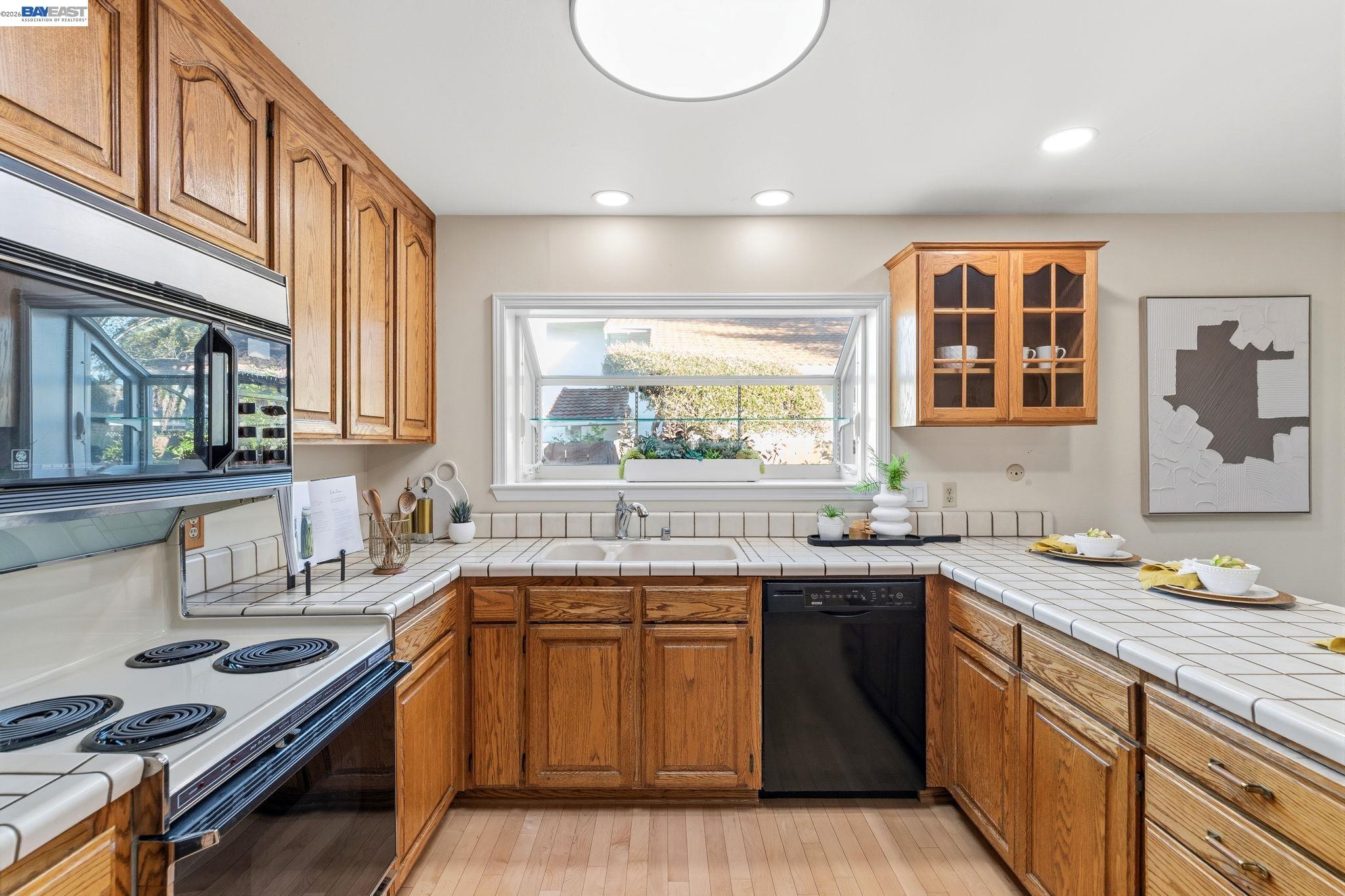 Detail Gallery Image 22 of 52 For 780 Terry Ln, Livermore,  CA 94550 - 3 Beds | 2 Baths