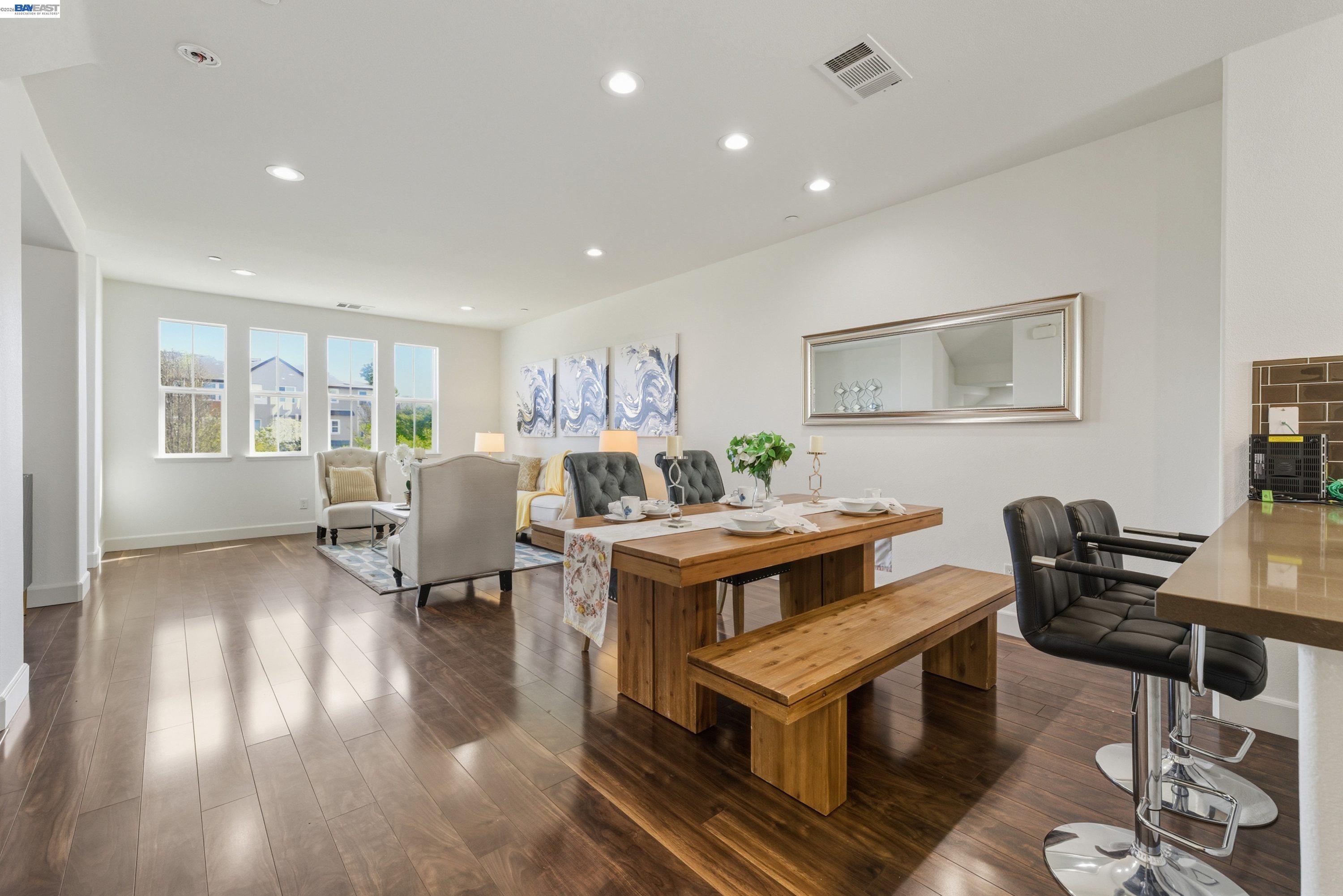 Photo #12: 41128499 Listing: Photo #12