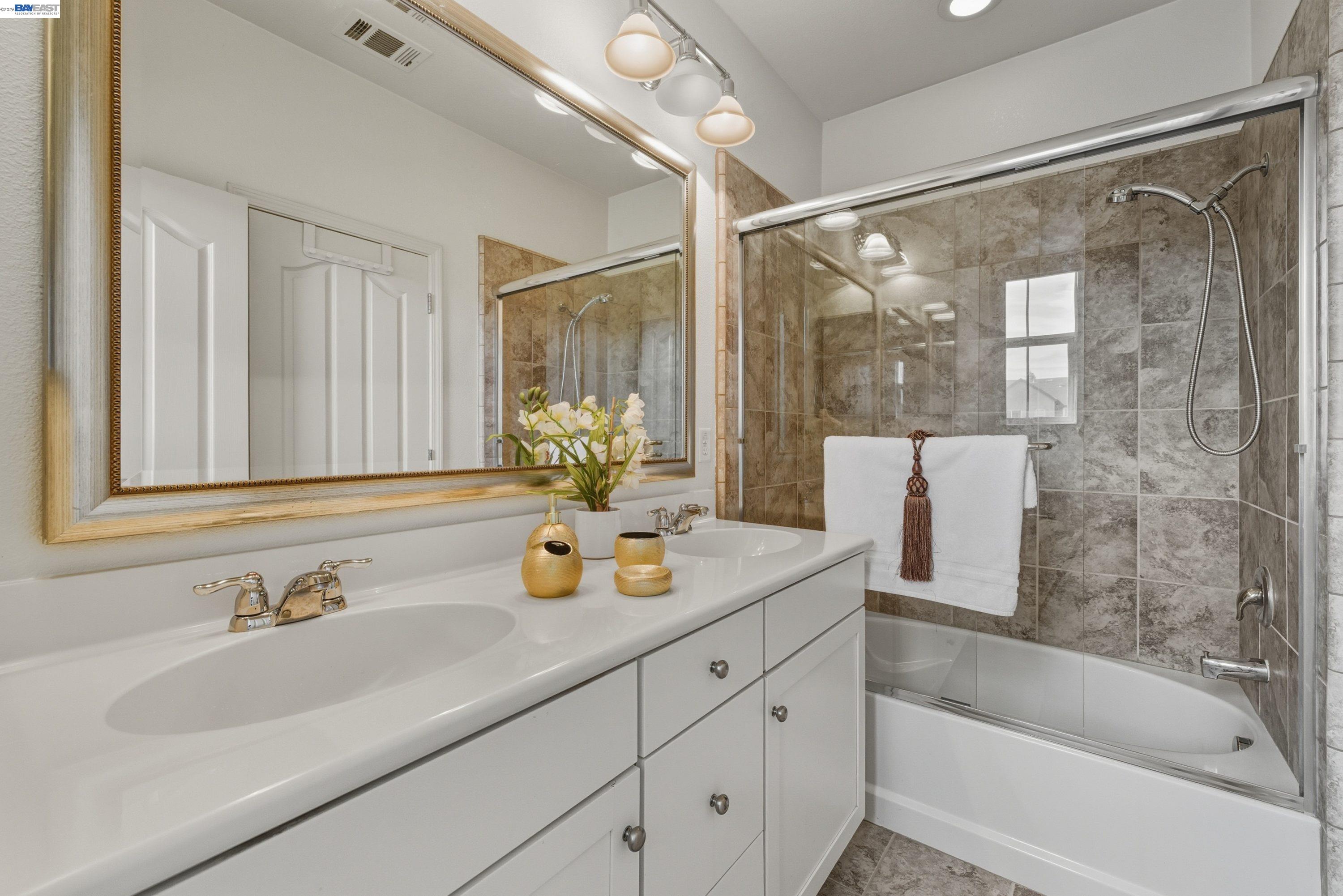 Photo #35: 41128499 Listing: Photo #35