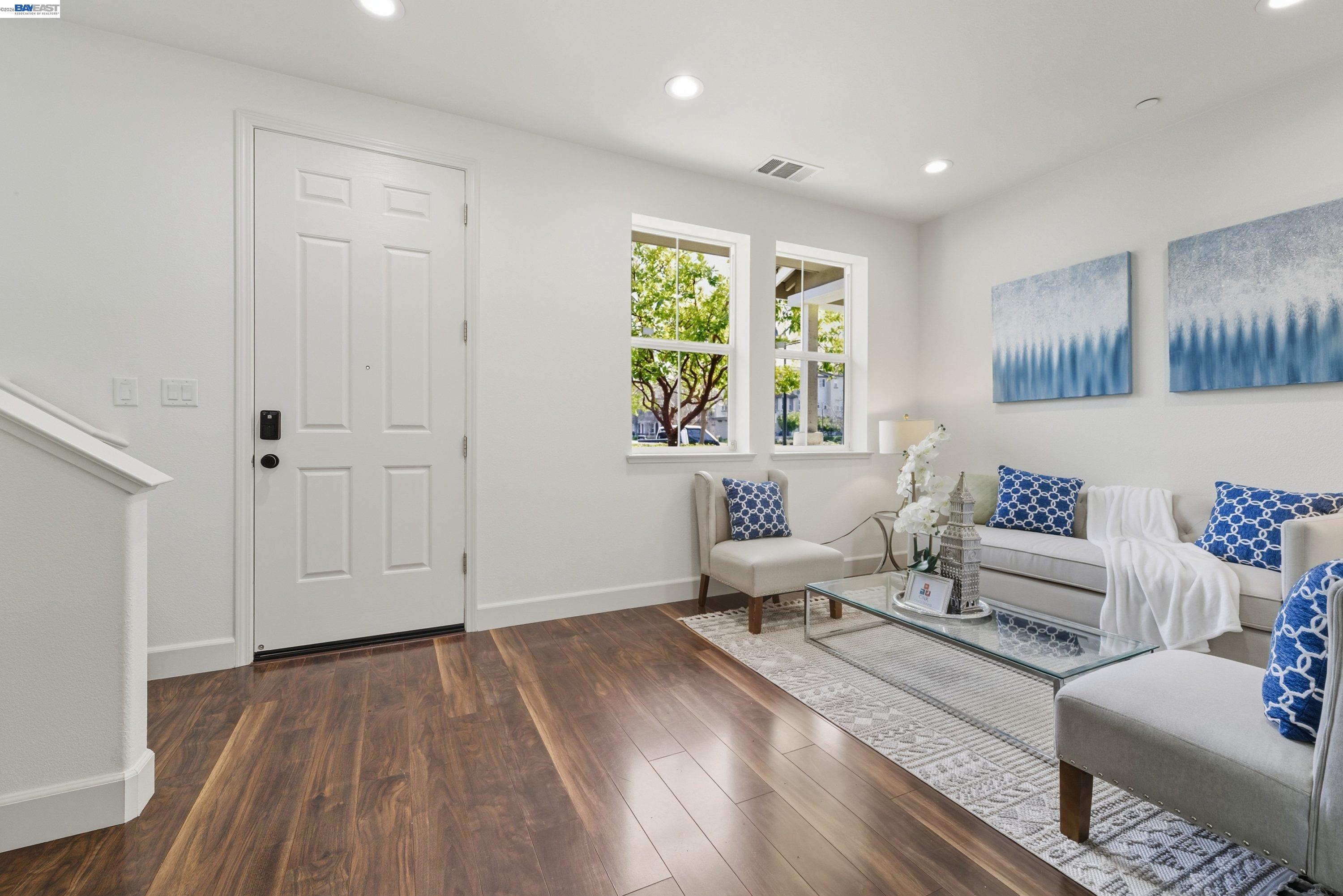 Photo #5: 41128499 Listing: Photo #5