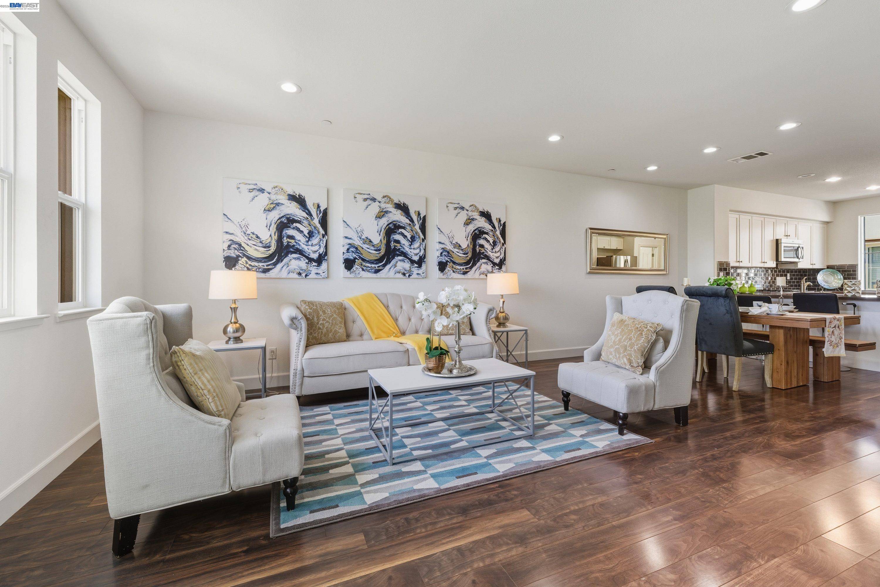 Photo #8: 41128499 Listing: Photo #8