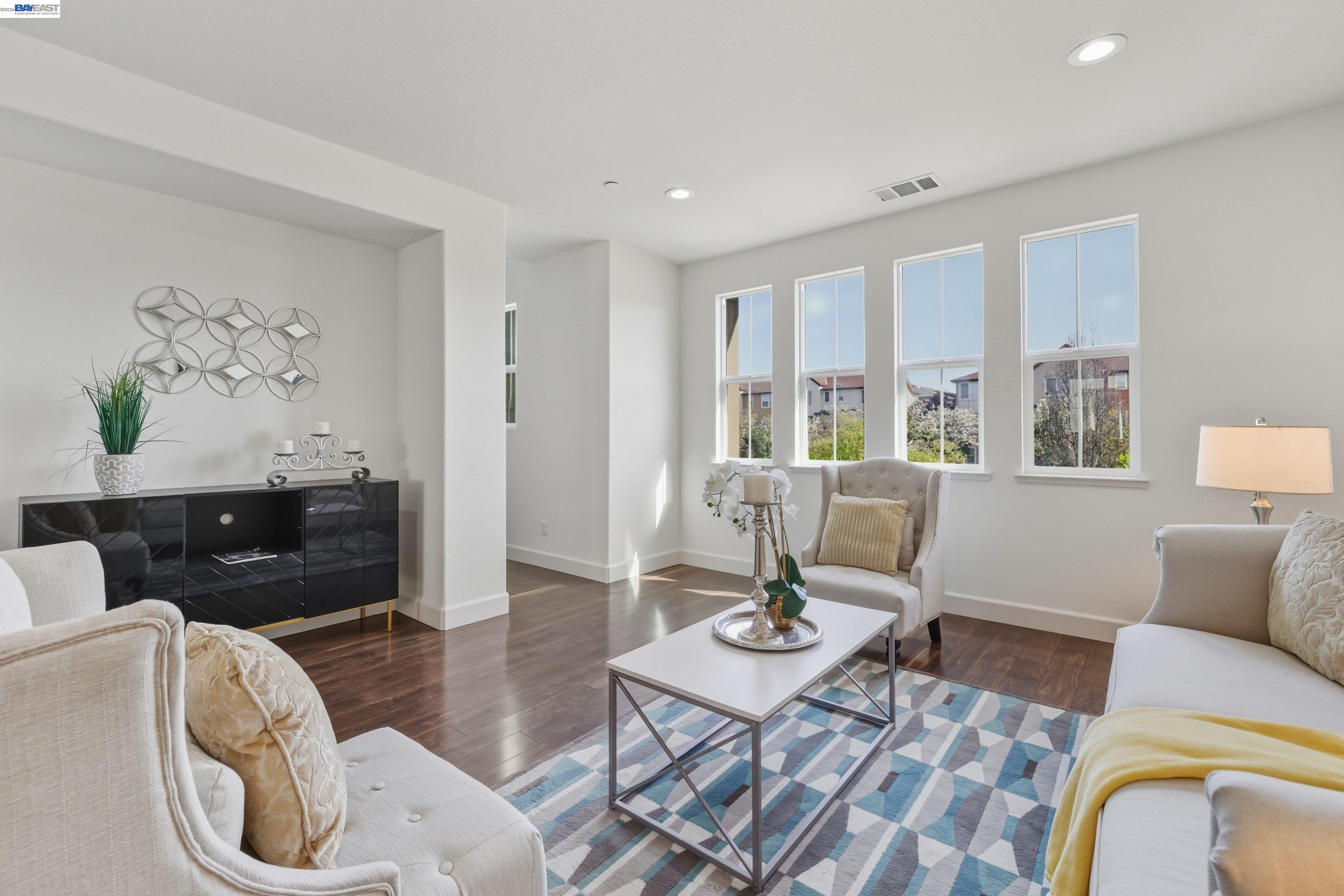 Photo #9: 41128499 Listing: Photo #9