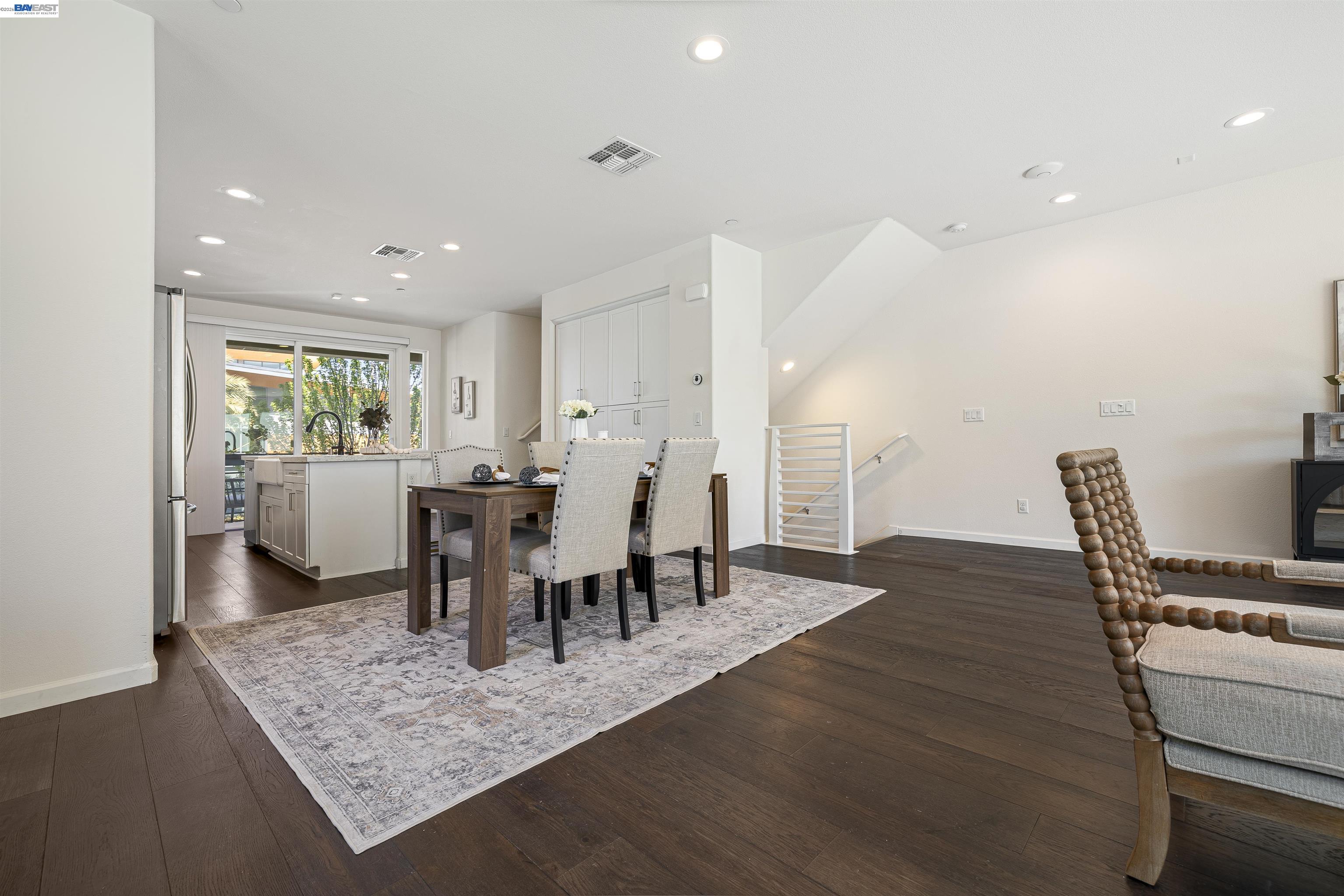 Detail Gallery Image 12 of 60 For 5509 El Dorado Ln, Dublin,  CA 94568 - 3 Beds | 3/1 Baths