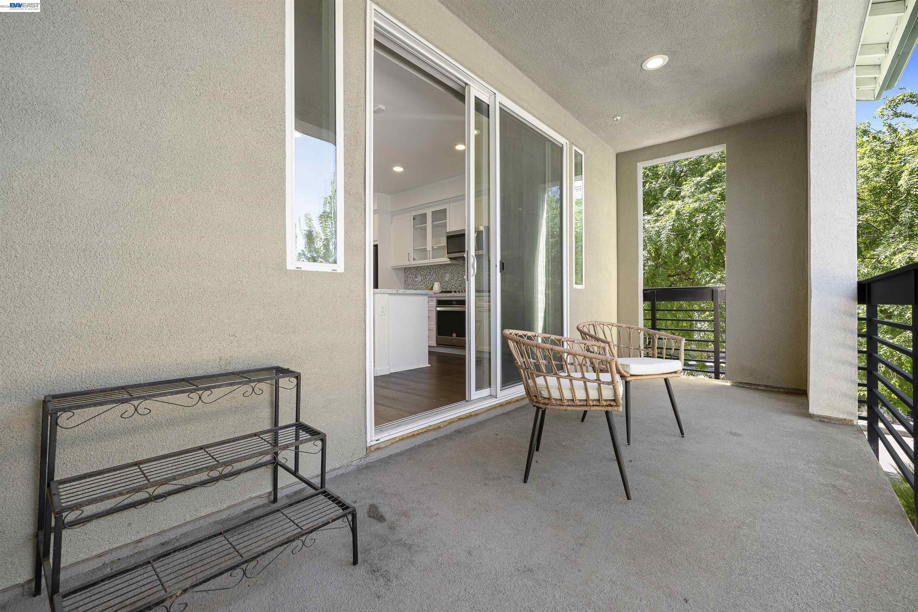 Detail Gallery Image 33 of 60 For 5509 El Dorado Ln, Dublin,  CA 94568 - 3 Beds | 3/1 Baths