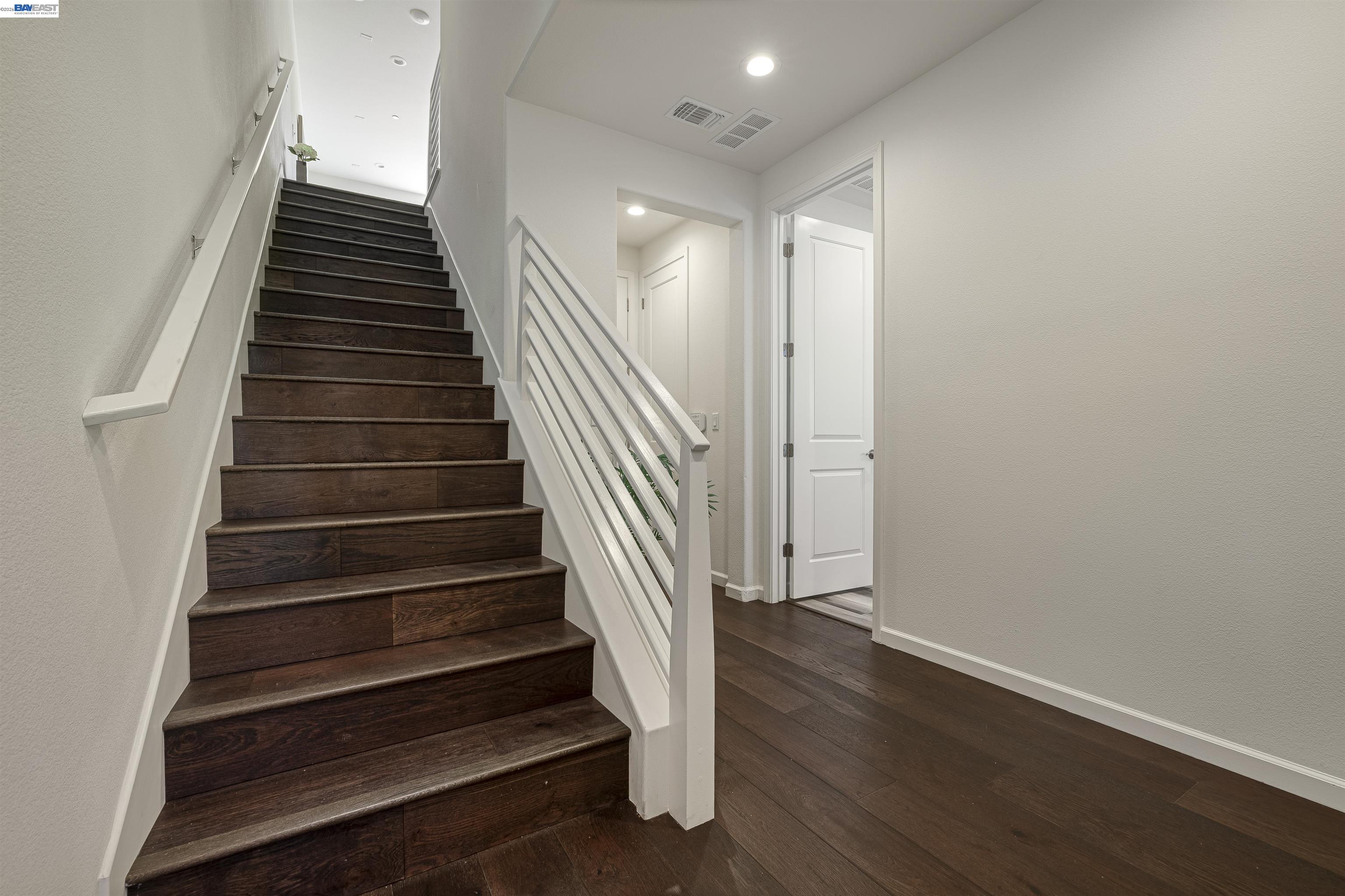 Detail Gallery Image 40 of 60 For 5509 El Dorado Ln, Dublin,  CA 94568 - 3 Beds | 3/1 Baths