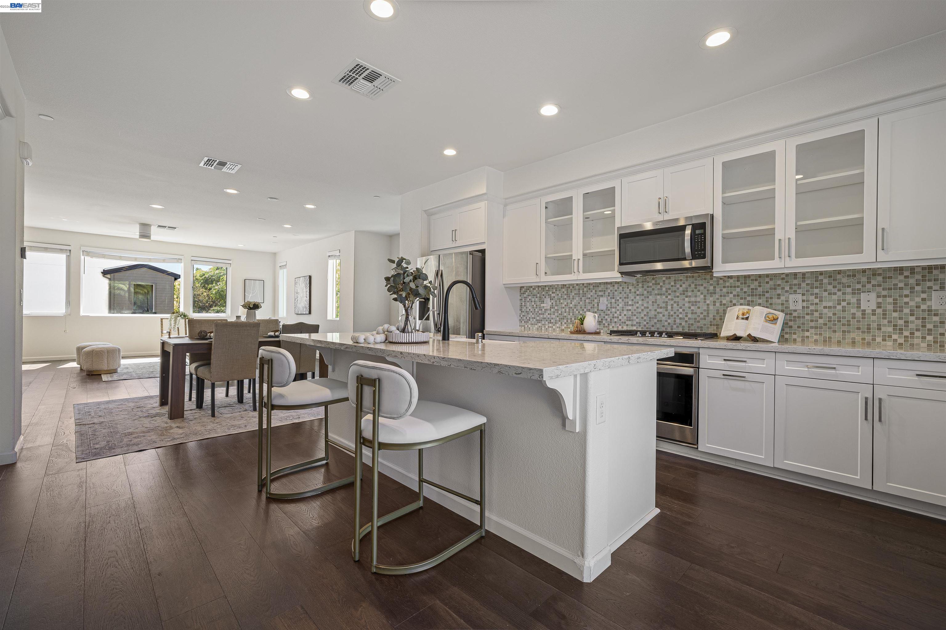 Detail Gallery Image 5 of 60 For 5509 El Dorado Ln, Dublin,  CA 94568 - 3 Beds | 3/1 Baths