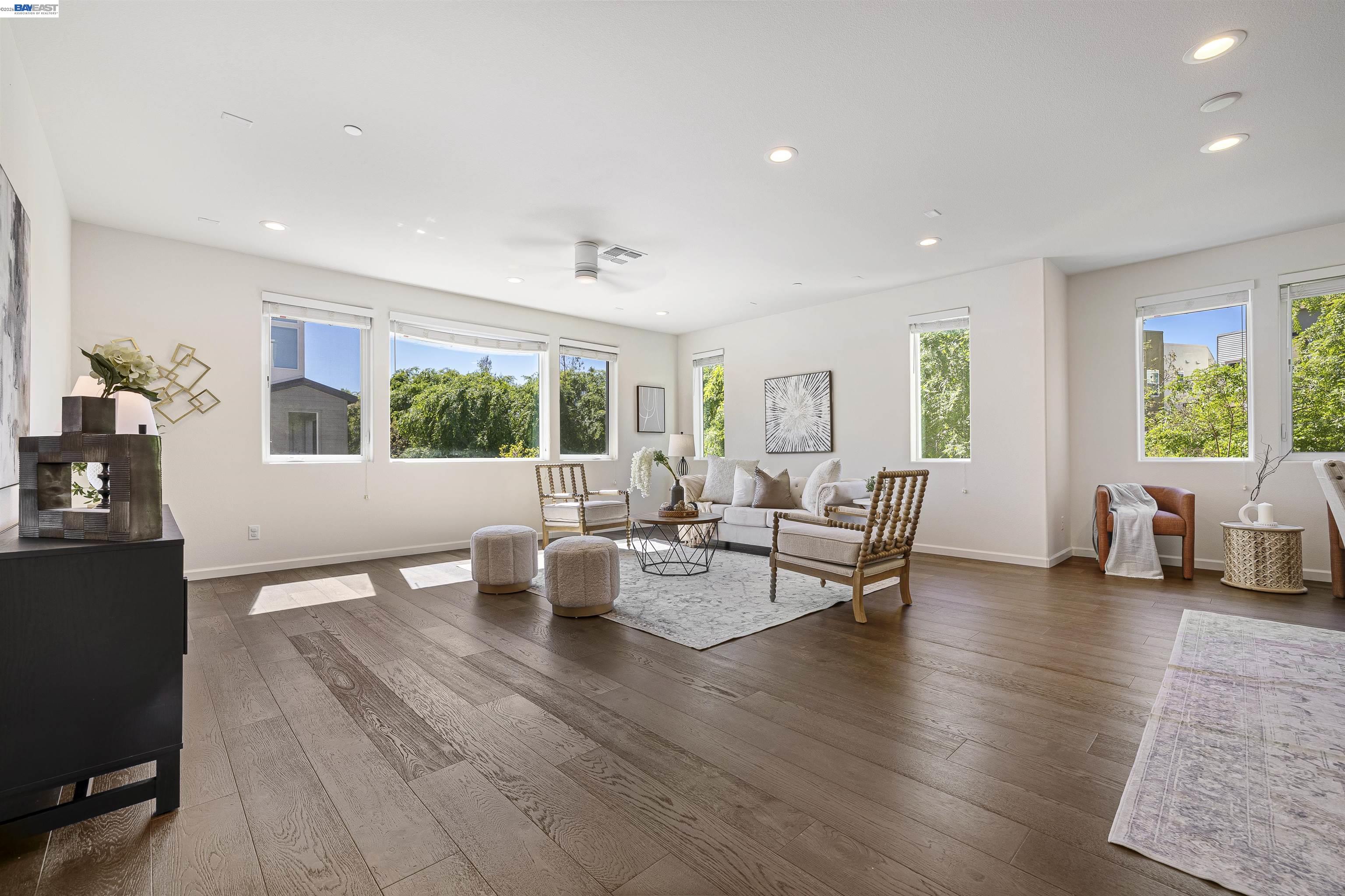 Detail Gallery Image 8 of 60 For 5509 El Dorado Ln, Dublin,  CA 94568 - 3 Beds | 3/1 Baths