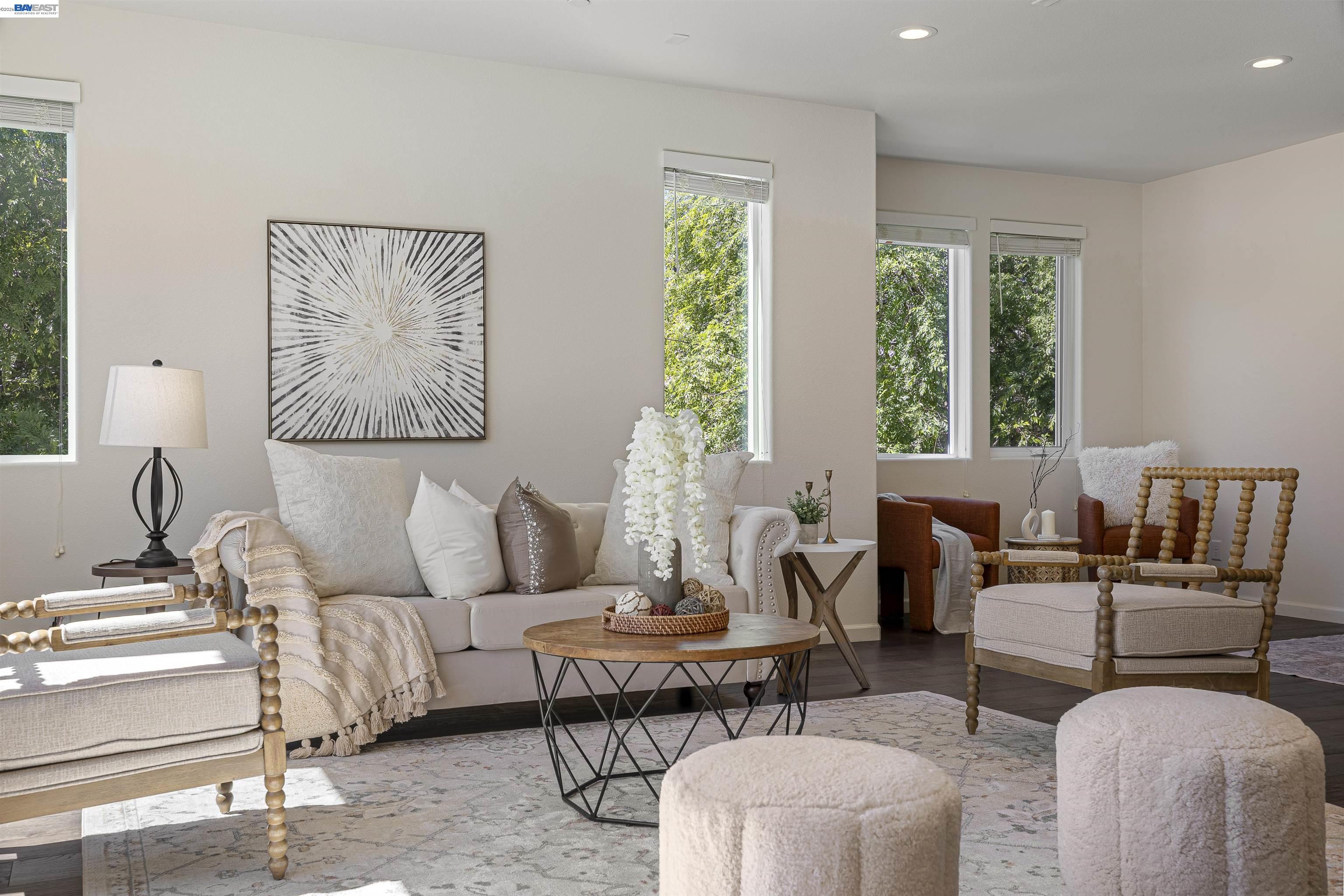 Detail Gallery Image 10 of 60 For 5509 El Dorado Ln, Dublin,  CA 94568 - 3 Beds | 3/1 Baths