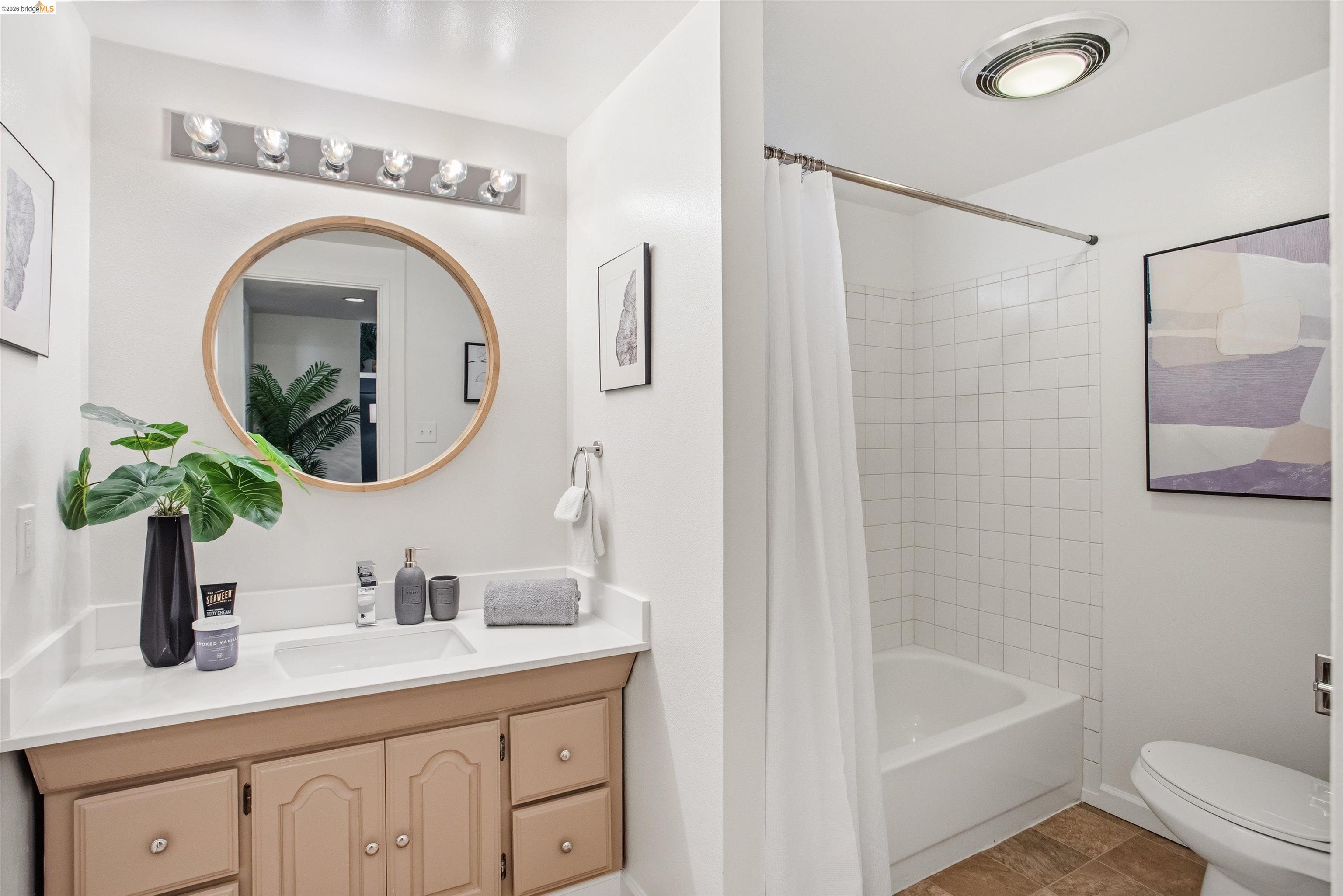 Detail Gallery Image 33 of 56 For 2900 Sheffield Ave, Oakland,  CA 94602 - 4 Beds | 2 Baths