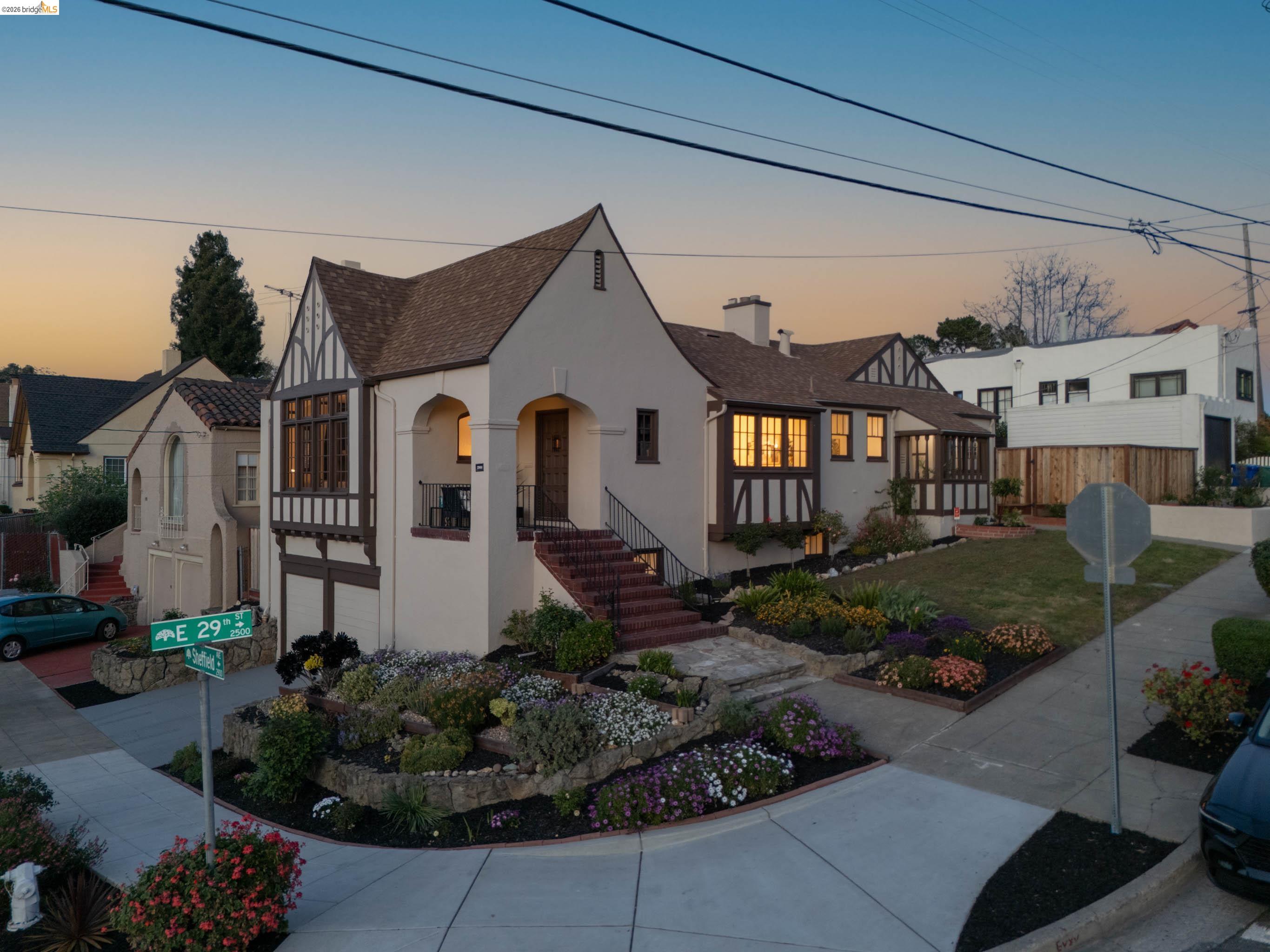 Detail Gallery Image 37 of 56 For 2900 Sheffield Ave, Oakland,  CA 94602 - 4 Beds | 2 Baths