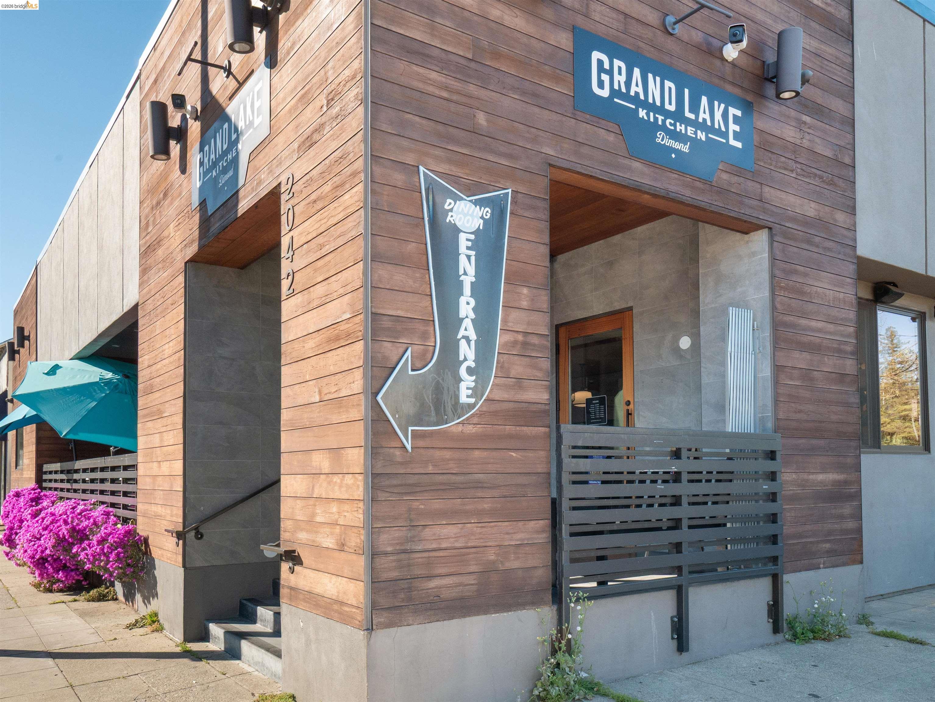 Detail Gallery Image 54 of 56 For 2900 Sheffield Ave, Oakland,  CA 94602 - 4 Beds | 2 Baths