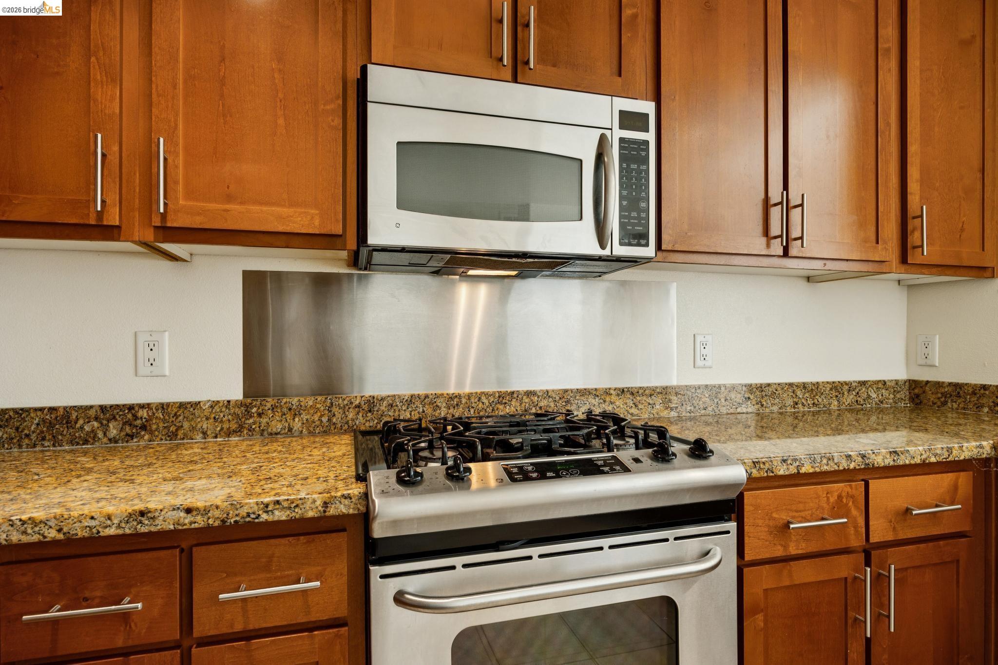 Photo #10: 41128502 Listing: Photo #10