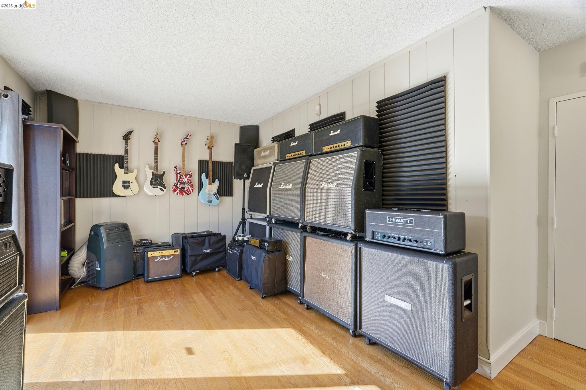 Detail Gallery Image 13 of 35 For 1727 Andrea Pl, Santa Clara,  CA 95051 - 3 Beds | 2/1 Baths