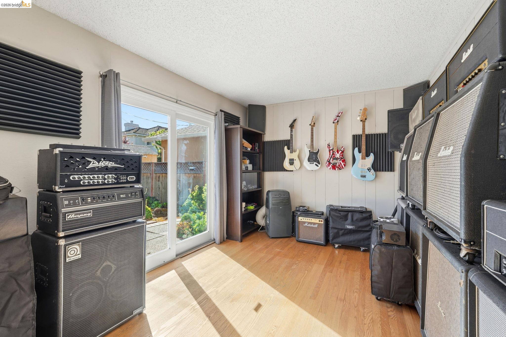 Detail Gallery Image 16 of 35 For 1727 Andrea Pl, Santa Clara,  CA 95051 - 3 Beds | 2/1 Baths