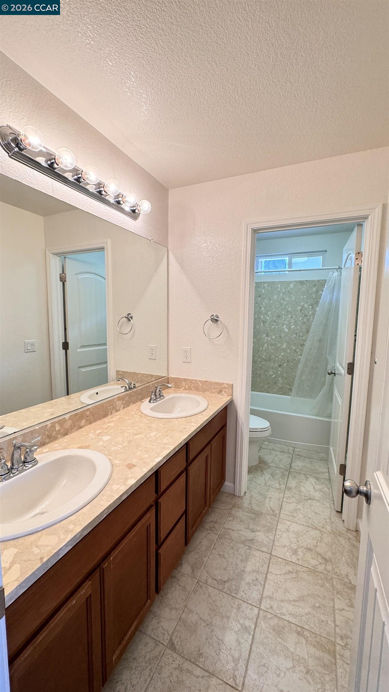 Detail Gallery Image 27 of 44 For 76 Tampico Ct, Bay Point,  CA 94565 - 5 Beds | 3 Baths