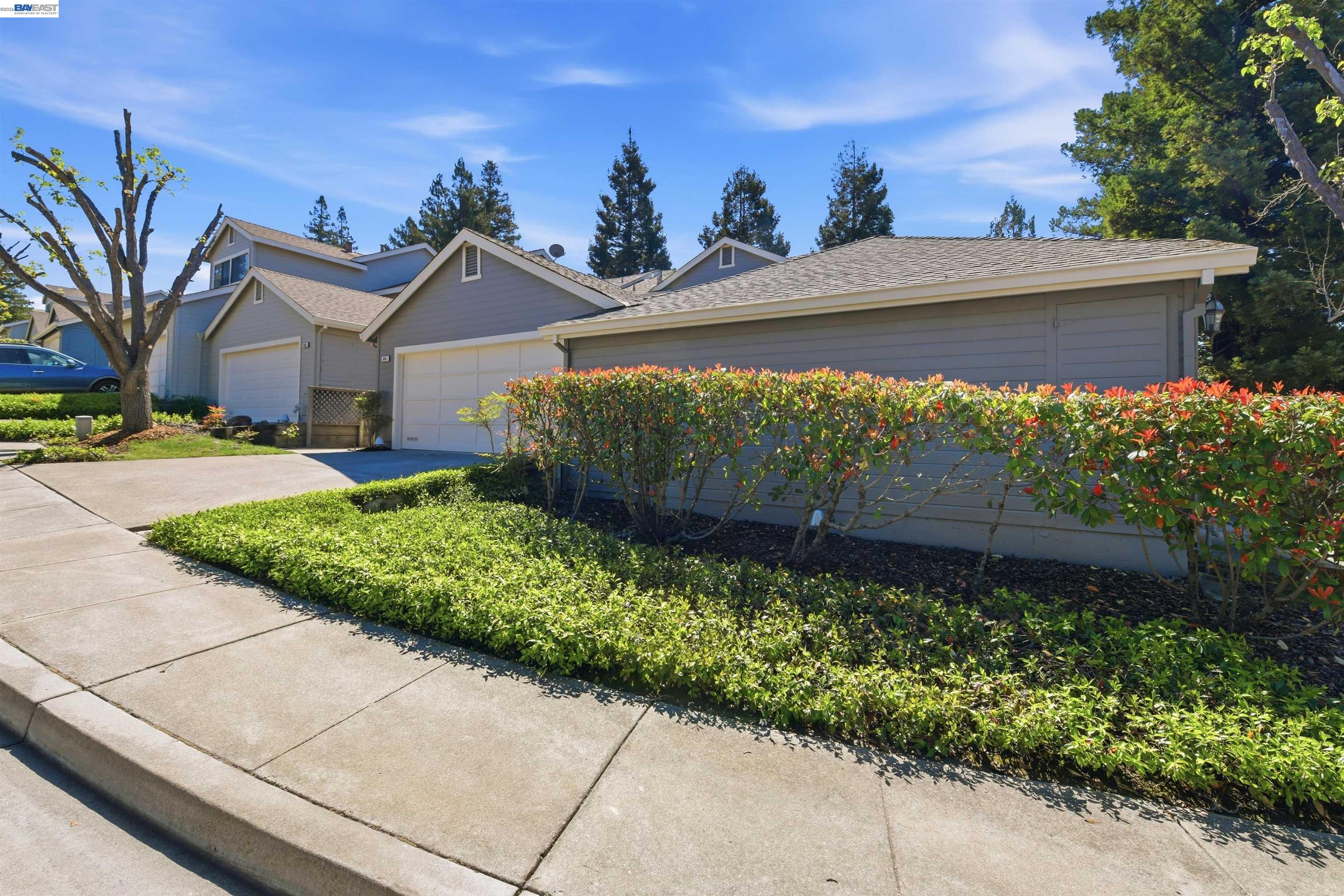 Photo #2: 41128506 Listing: Photo #2