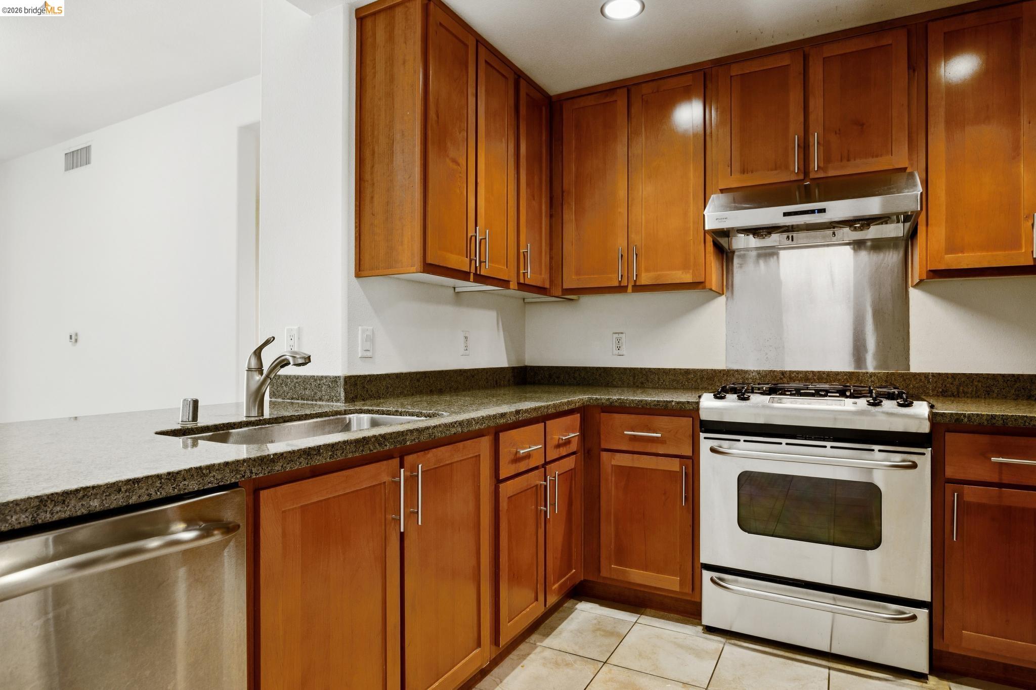 Photo #10: 41128507 Listing: Photo #10