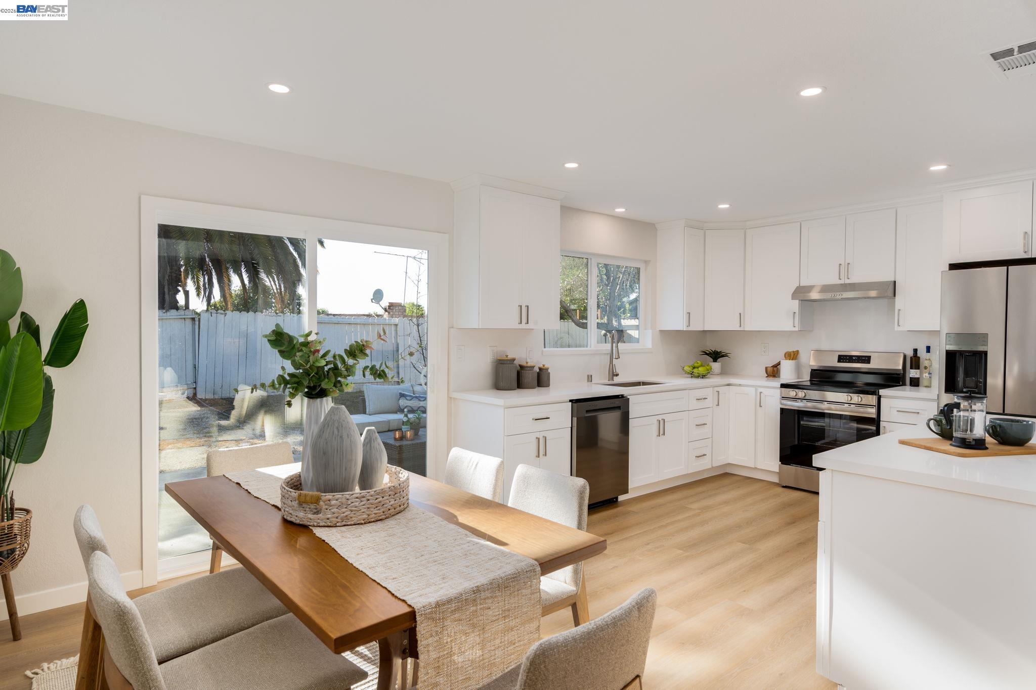 Detail Gallery Image 11 of 39 For 519 Holly St, Vallejo,  CA 94589 - 3 Beds | 2 Baths