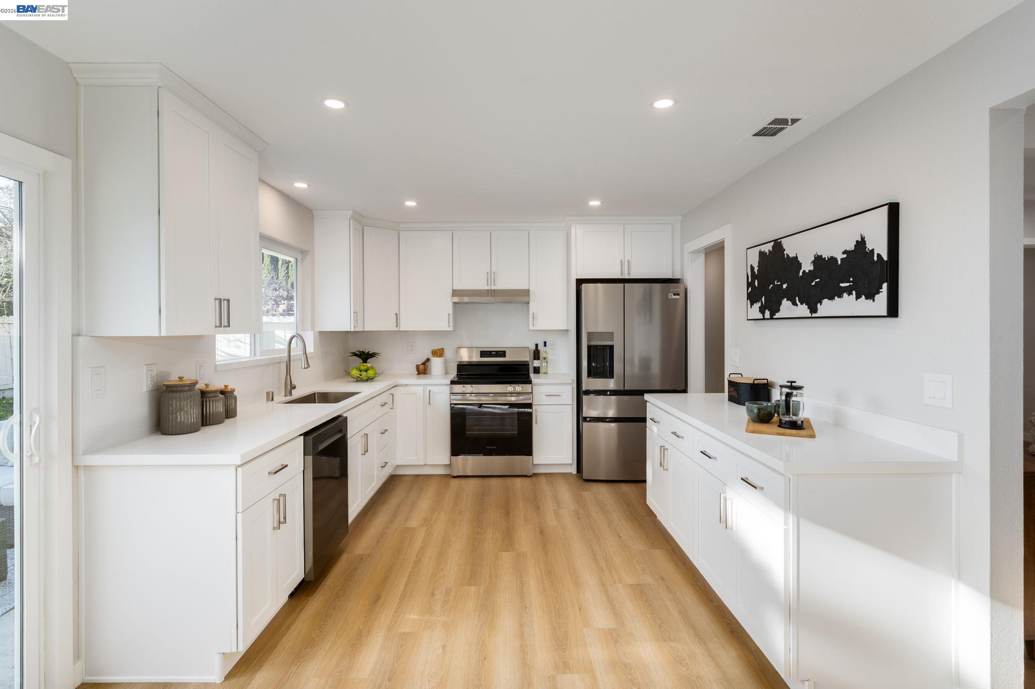 Detail Gallery Image 13 of 39 For 519 Holly St, Vallejo,  CA 94589 - 3 Beds | 2 Baths