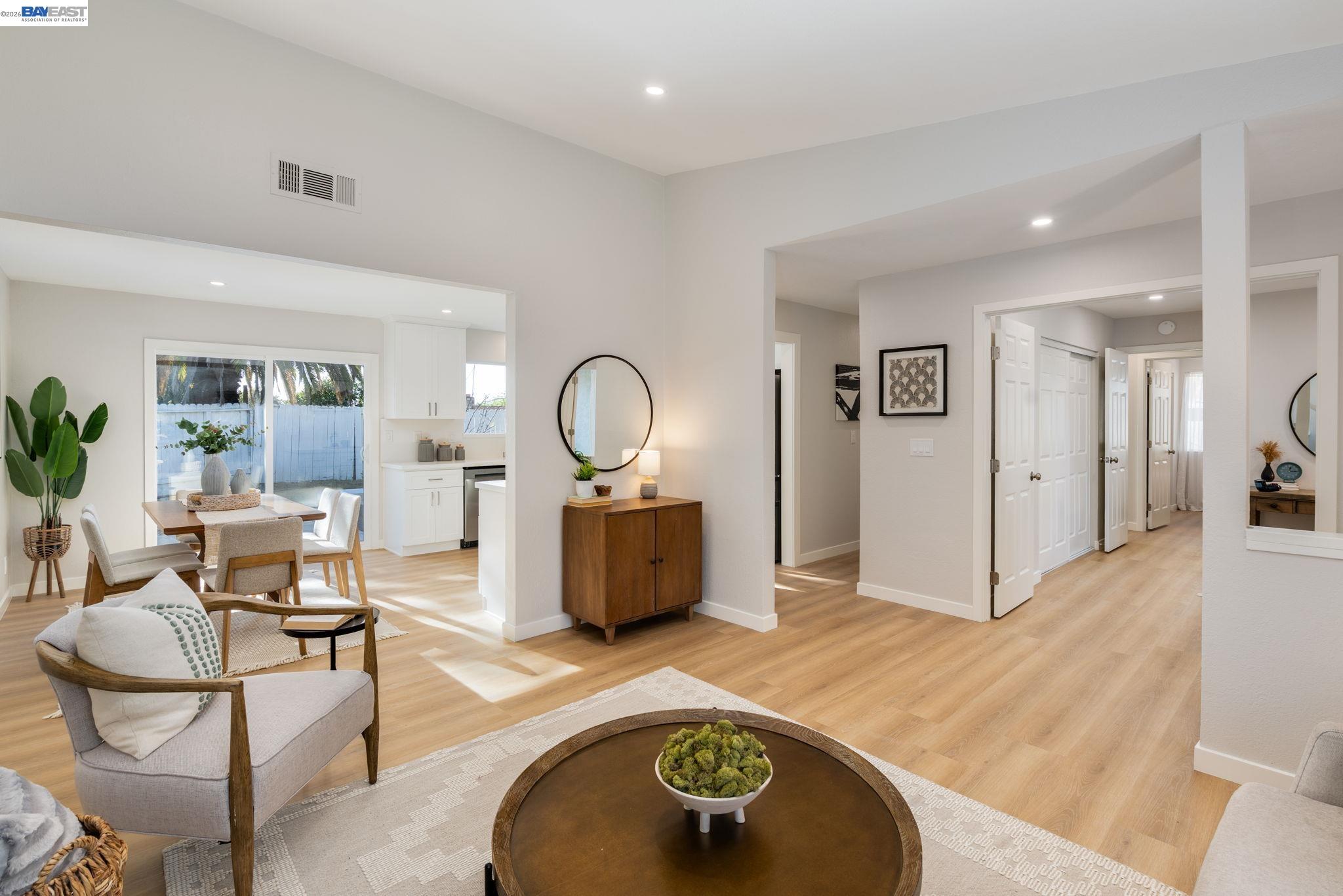 Detail Gallery Image 7 of 39 For 519 Holly St, Vallejo,  CA 94589 - 3 Beds | 2 Baths