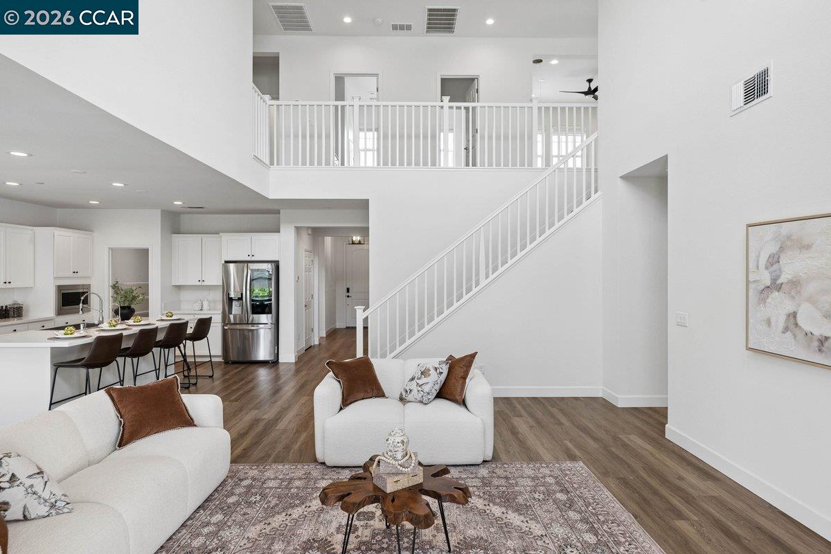 Detail Gallery Image 2 of 43 For 3141 Rio Grande Dr, Tracy,  CA 95377 - 4 Beds | 3/1 Baths