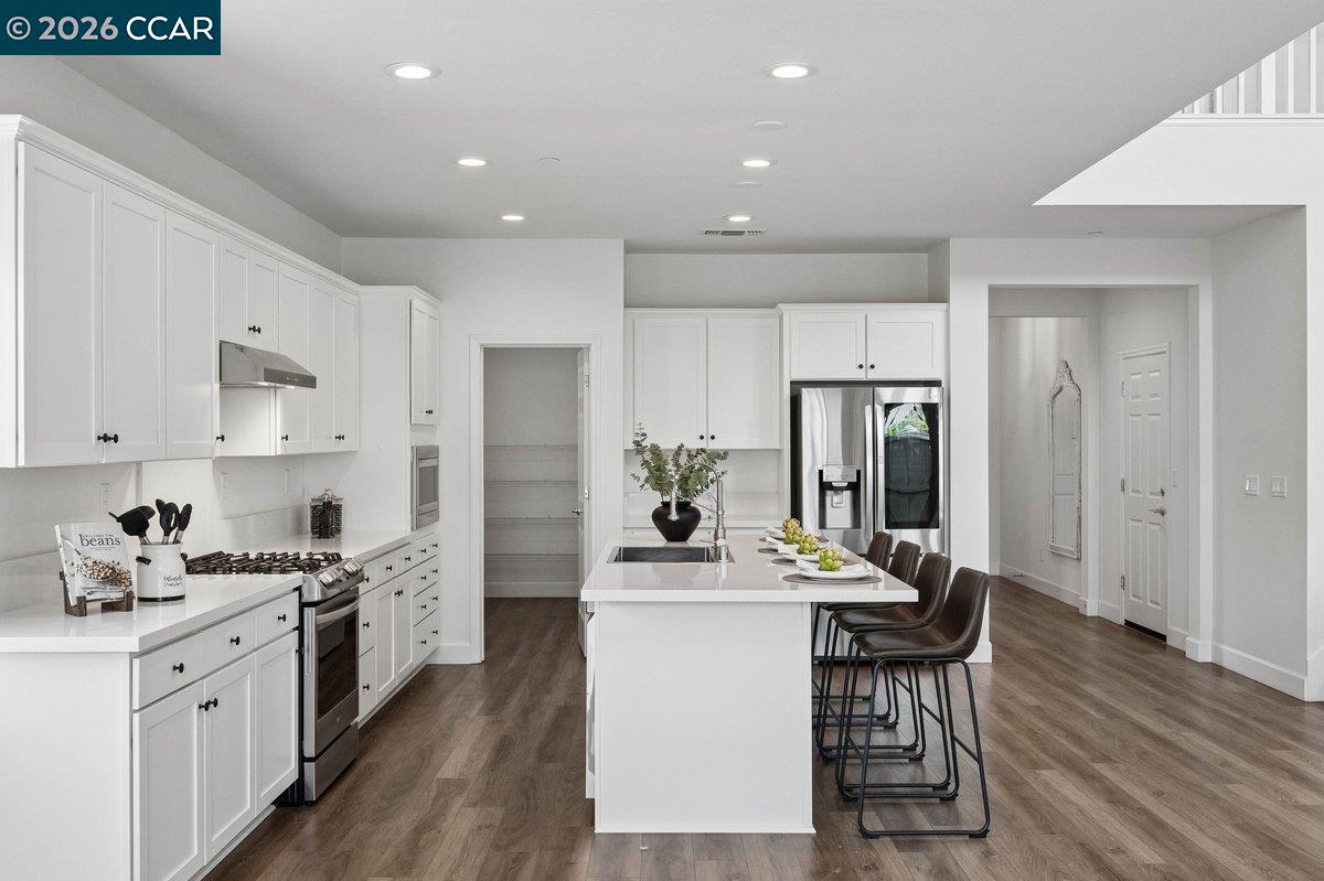 Detail Gallery Image 12 of 43 For 3141 Rio Grande Dr, Tracy,  CA 95377 - 4 Beds | 3/1 Baths