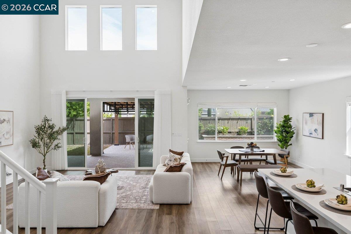 Detail Gallery Image 4 of 43 For 3141 Rio Grande Dr, Tracy,  CA 95377 - 4 Beds | 3/1 Baths