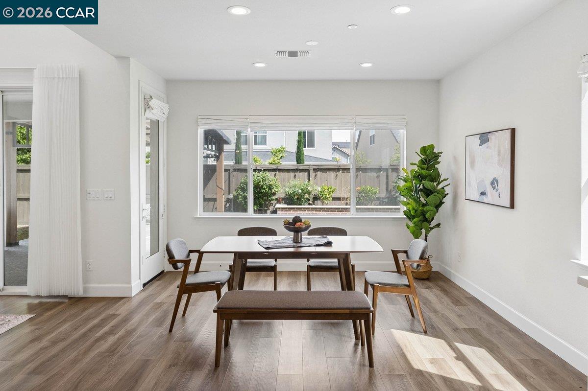 Detail Gallery Image 8 of 43 For 3141 Rio Grande Dr, Tracy,  CA 95377 - 4 Beds | 3/1 Baths