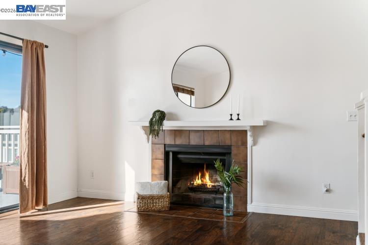 Detail Gallery Image 10 of 29 For 347 E T St, Benicia,  CA 94510 - 2 Beds | 1/1 Baths