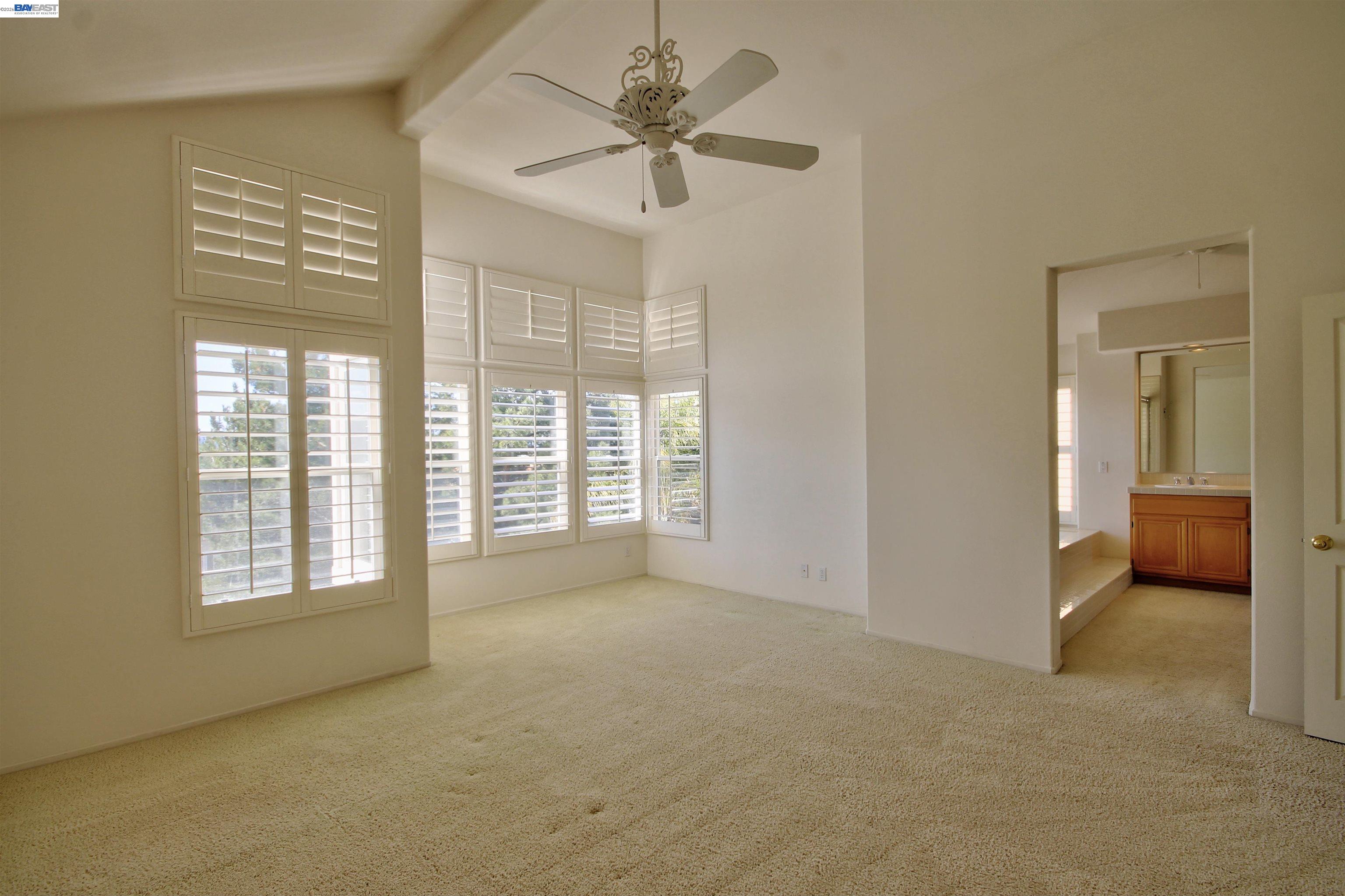 Detail Gallery Image 13 of 18 For 45315 Camino Monzon, Temecula,  CA 92592 - 4 Beds | 3 Baths