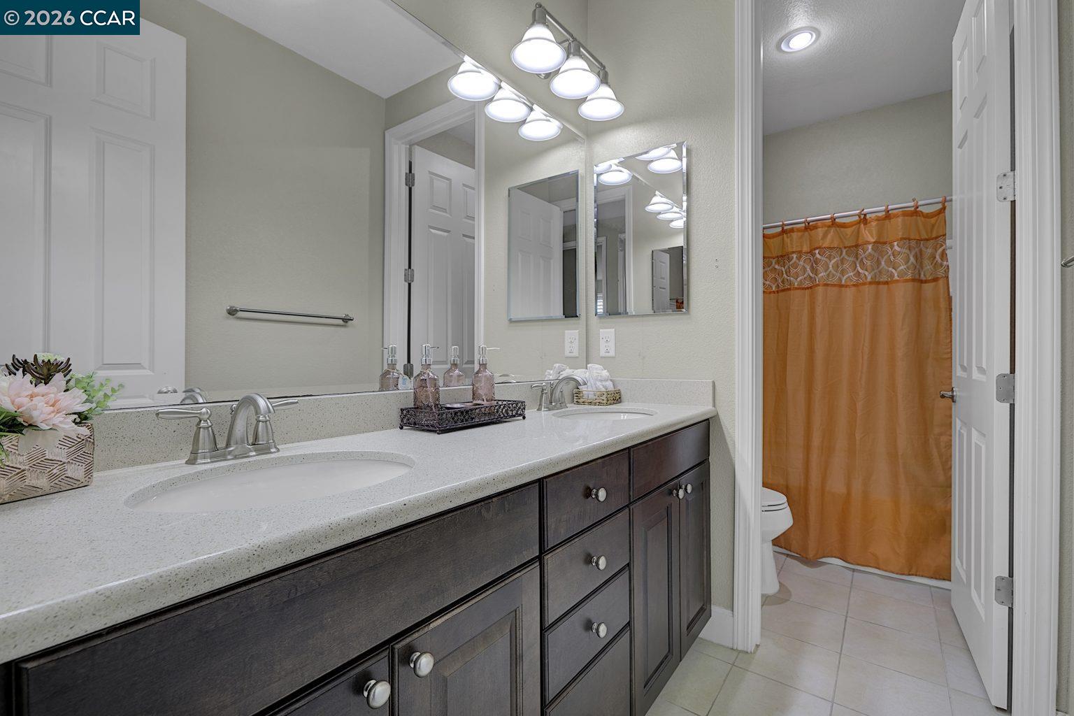 Detail Gallery Image 24 of 33 For 332 Misty Cir, Livermore,  CA 94550 - 5 Beds | 3 Baths