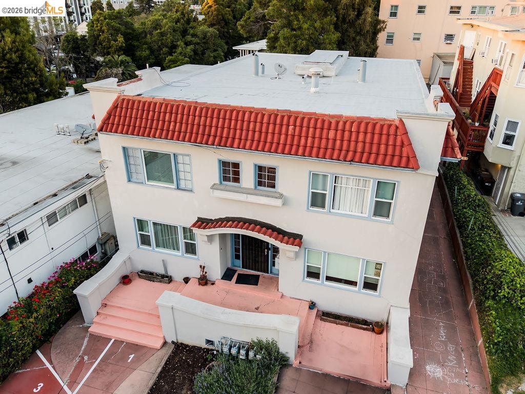 Detail Gallery Image 2 of 27 For 256 29th St, Oakland,  CA 94611 - – Beds | – Baths