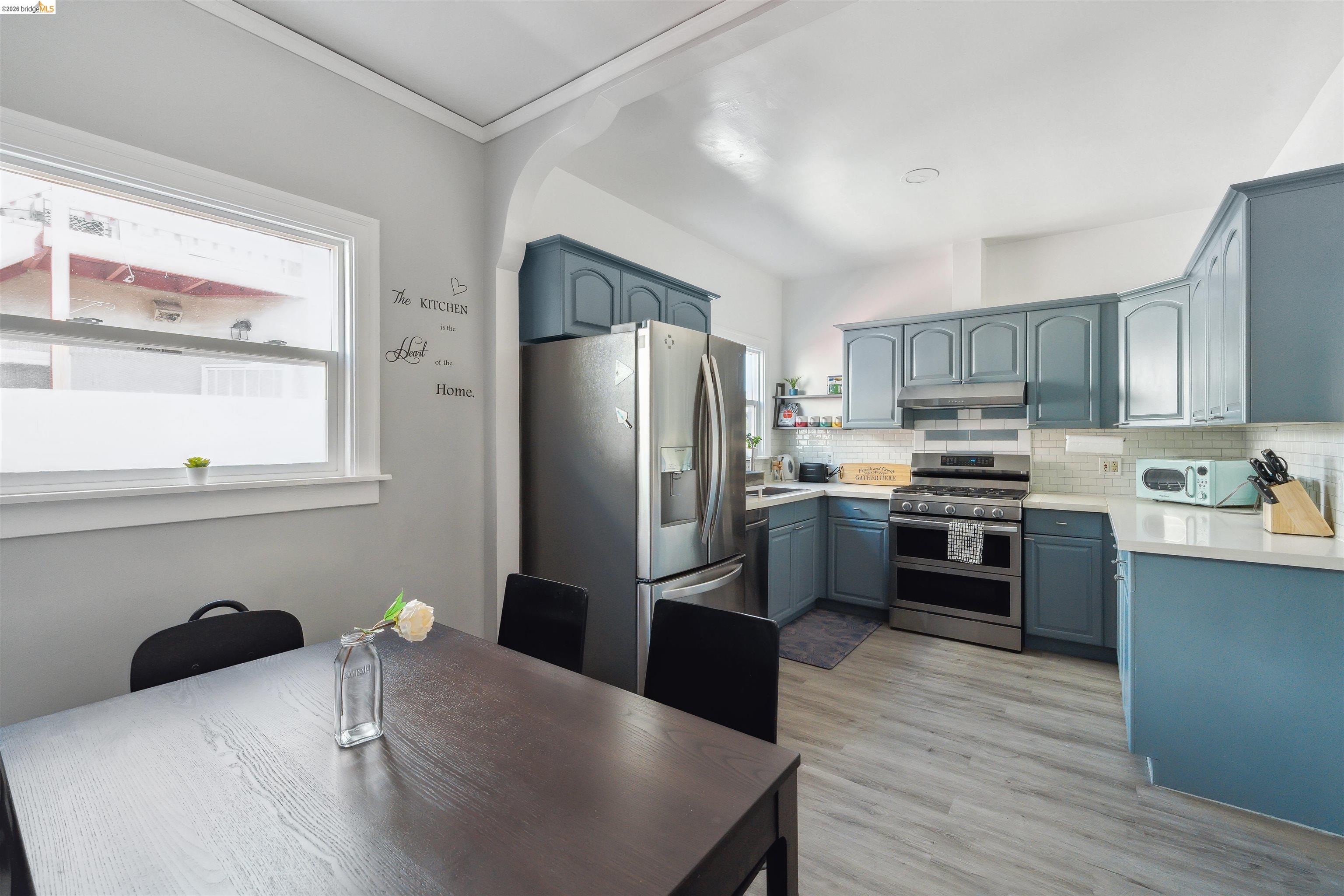 Detail Gallery Image 12 of 27 For 256 29th St, Oakland,  CA 94611 - – Beds | – Baths