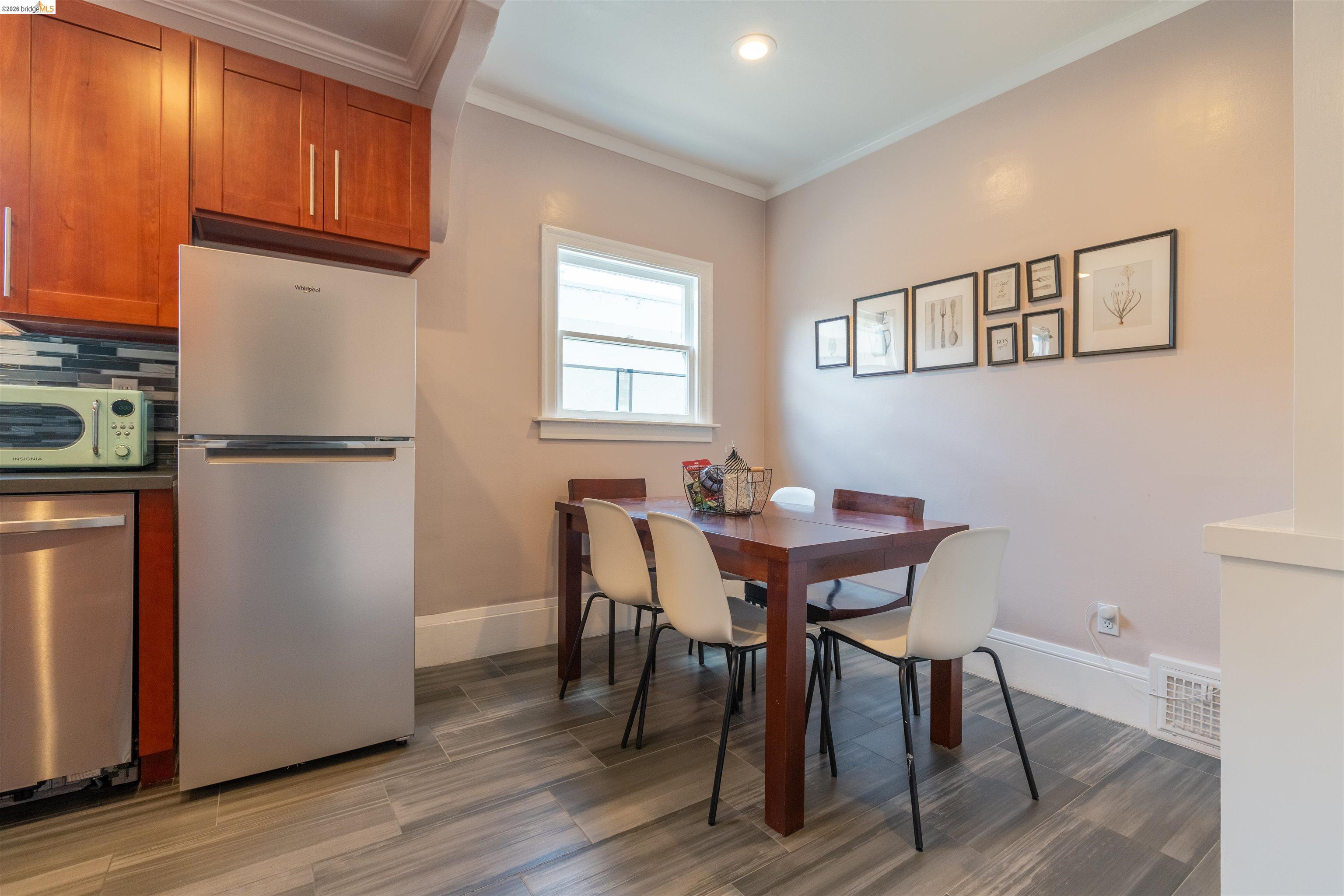 Detail Gallery Image 22 of 27 For 256 29th St, Oakland,  CA 94611 - – Beds | – Baths