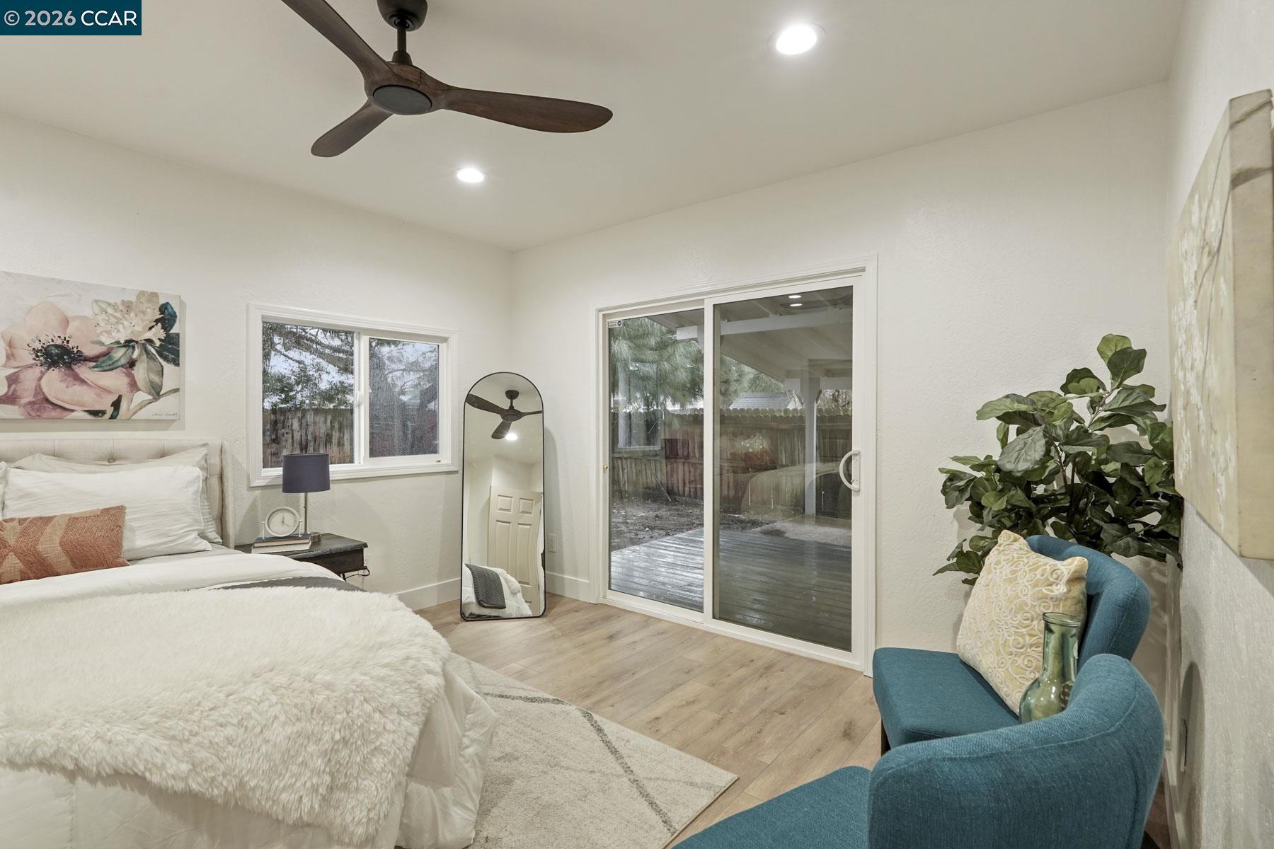 Detail Gallery Image 13 of 33 For 13700 E Hammond, Lockeford,  CA 95237 - 2 Beds | 1 Baths